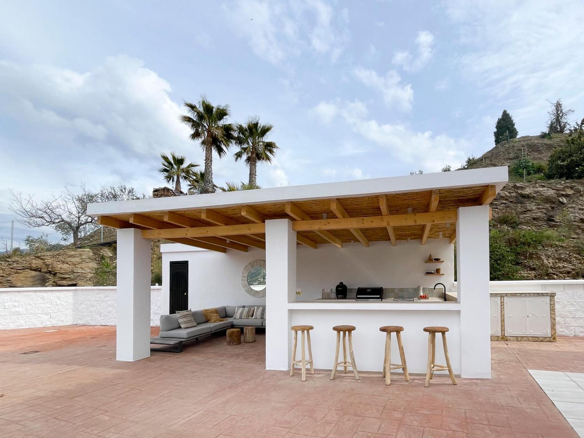 Luxury - Breathtaking Views - Hot Tub - 15' To