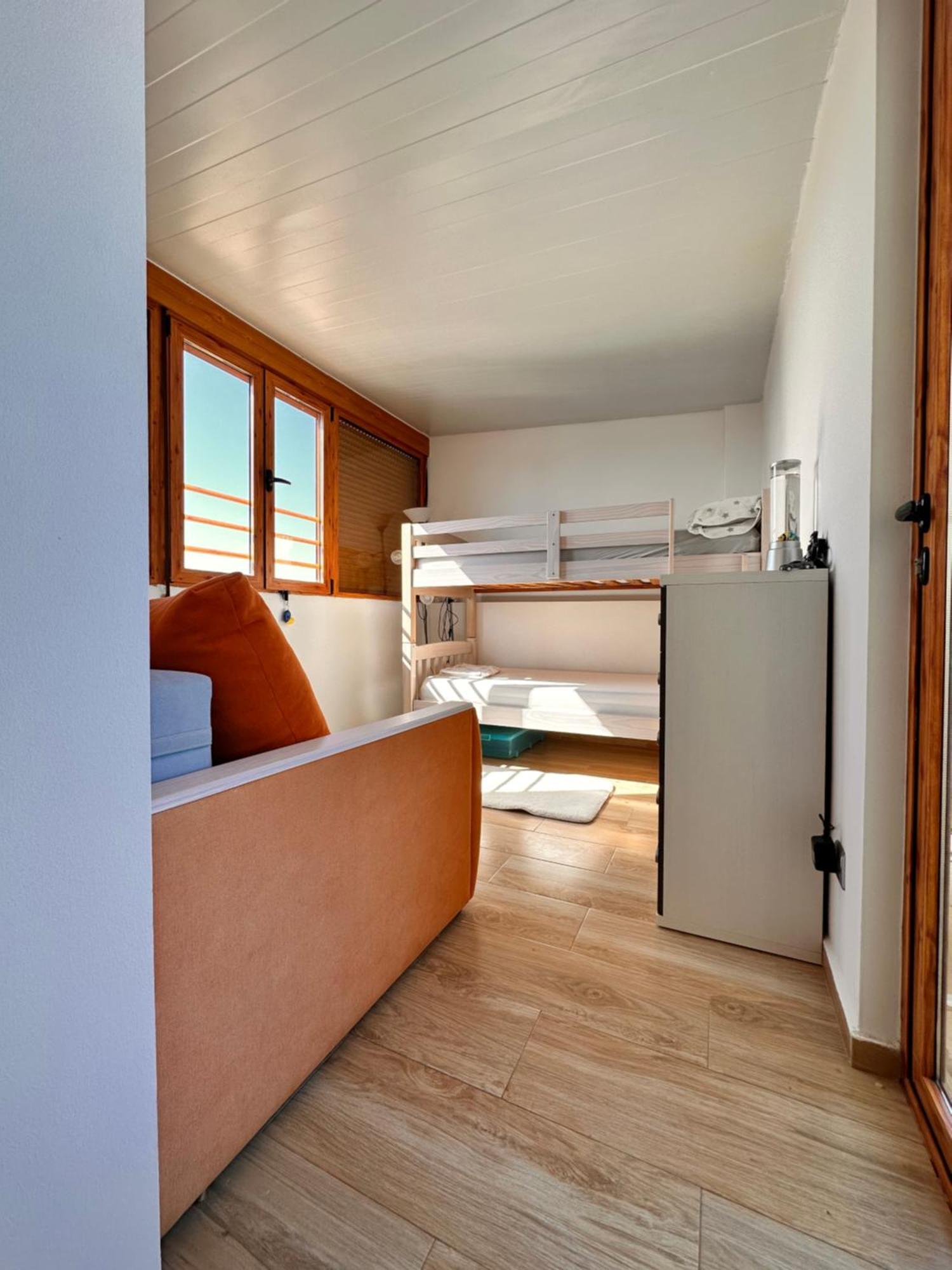 Apartamento With Sea View, 4 Persons, Swimming Pool And Bbq Torrevieja