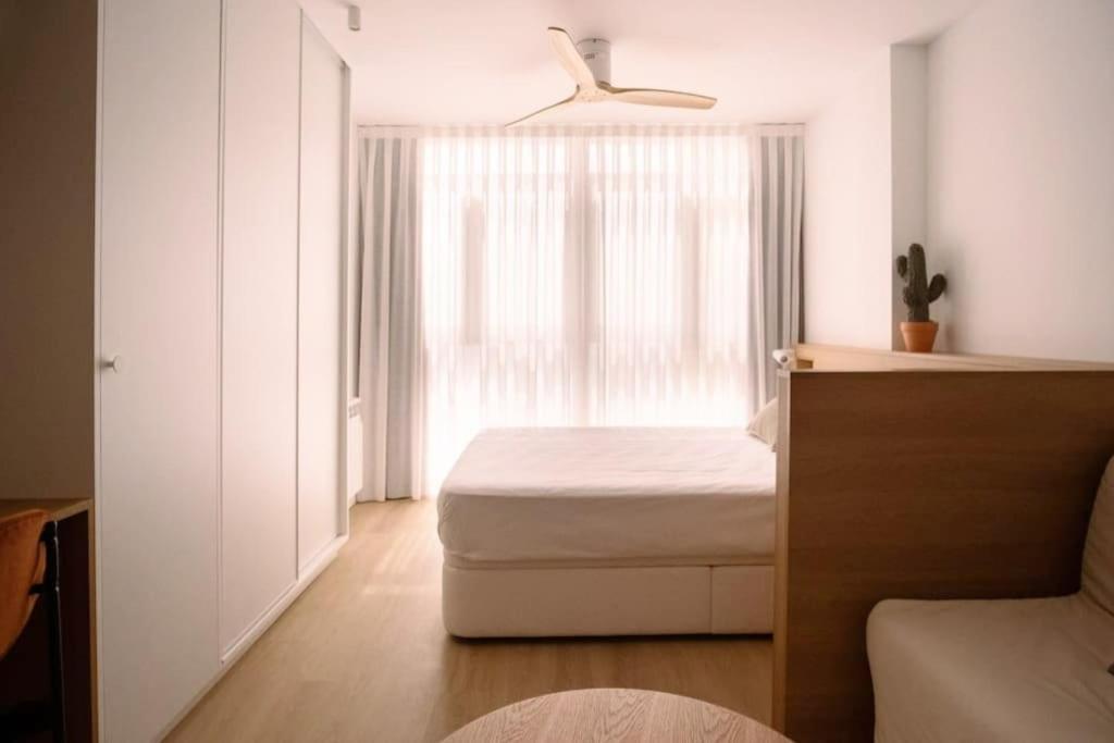 Apartamento Luminoso Estudio Con Vistas Al Mar *