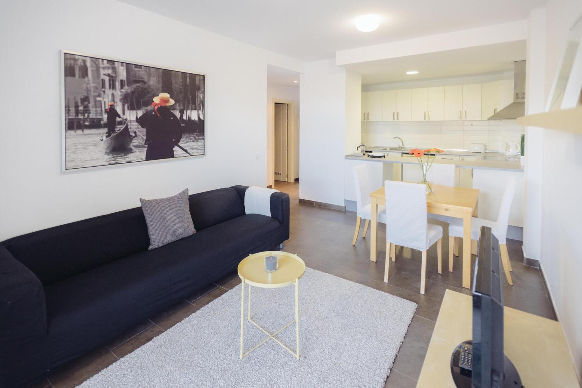 Cornisa Apartments