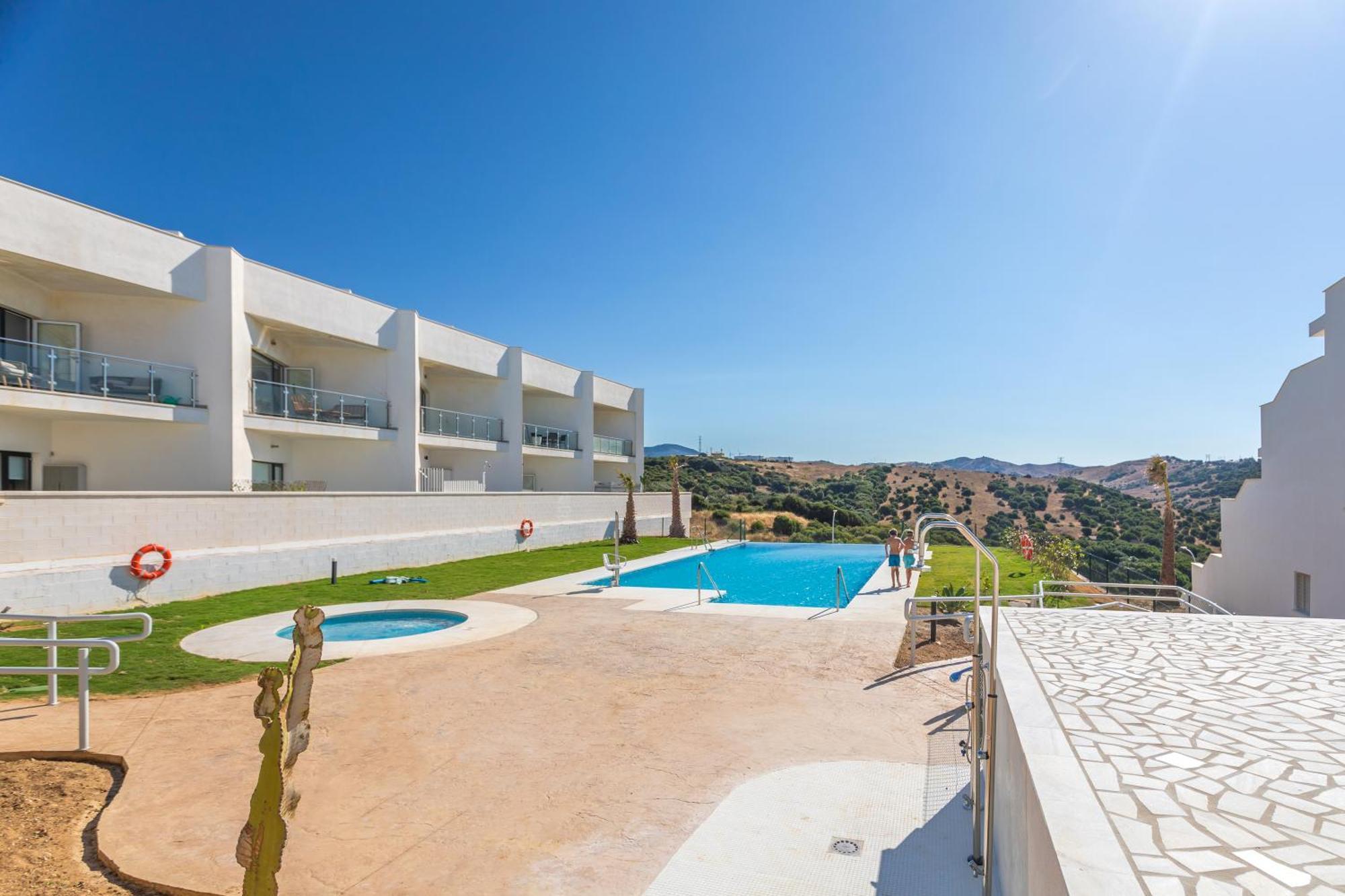 Apartment Quiet And Elegant With Terrace And Pool *