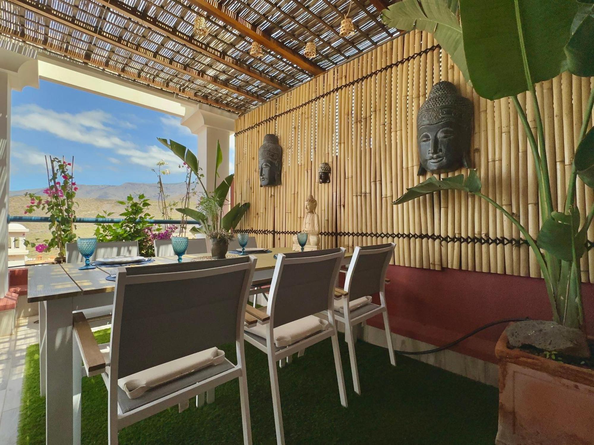 Sunset Hideaway-roque Del Conde *