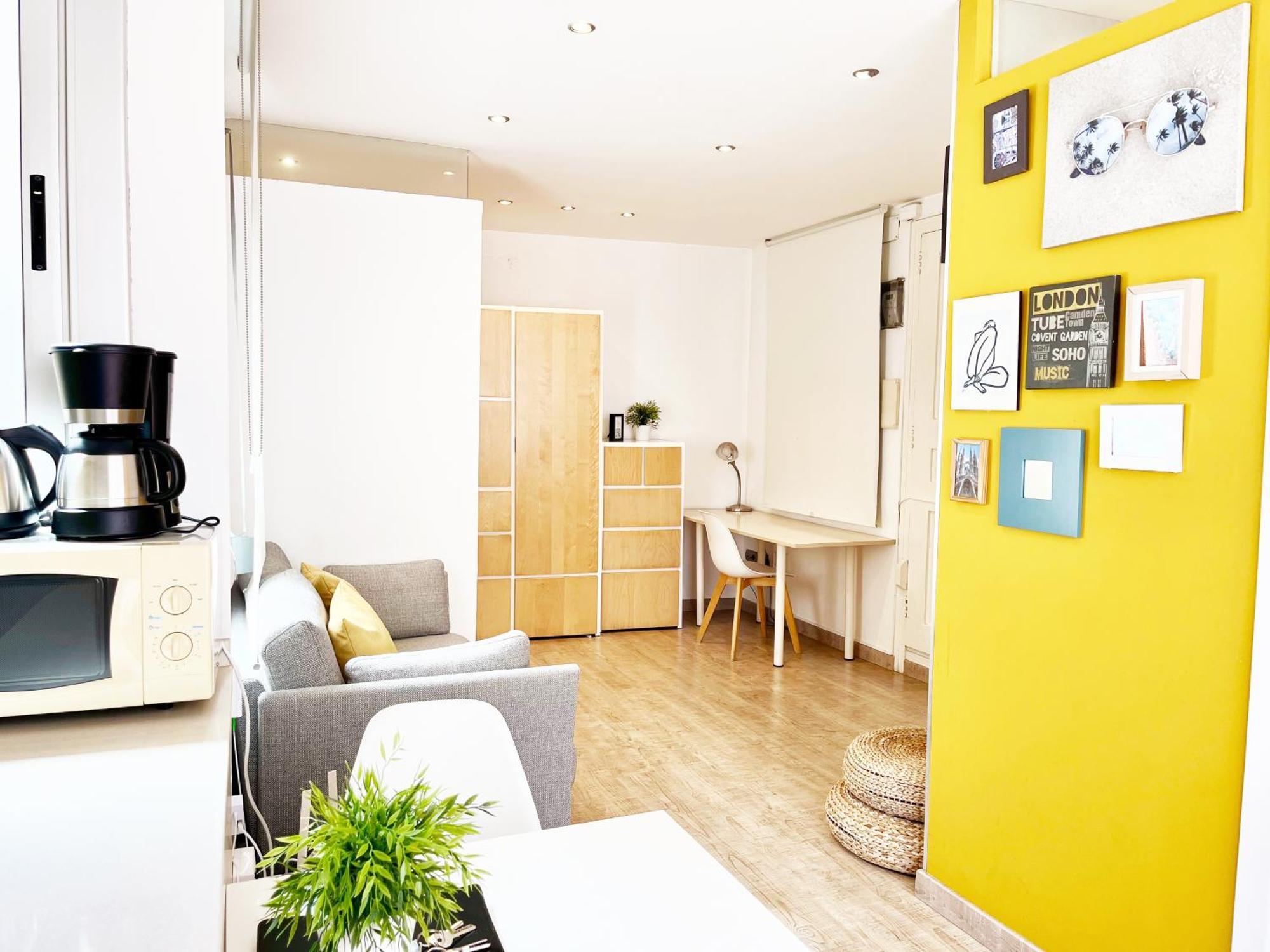 Apartment Feelathome Center *