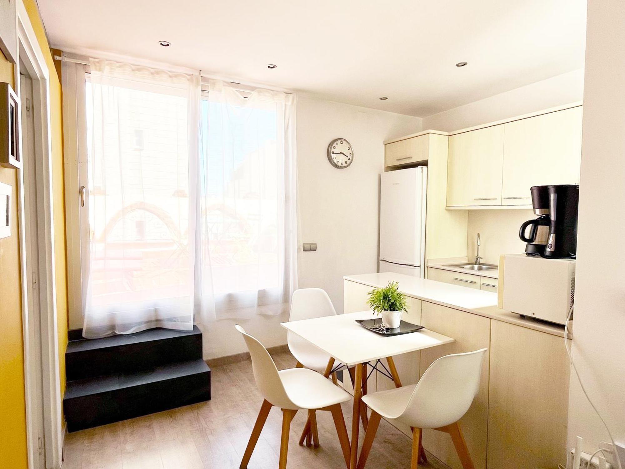 Apartment Feelathome Center *