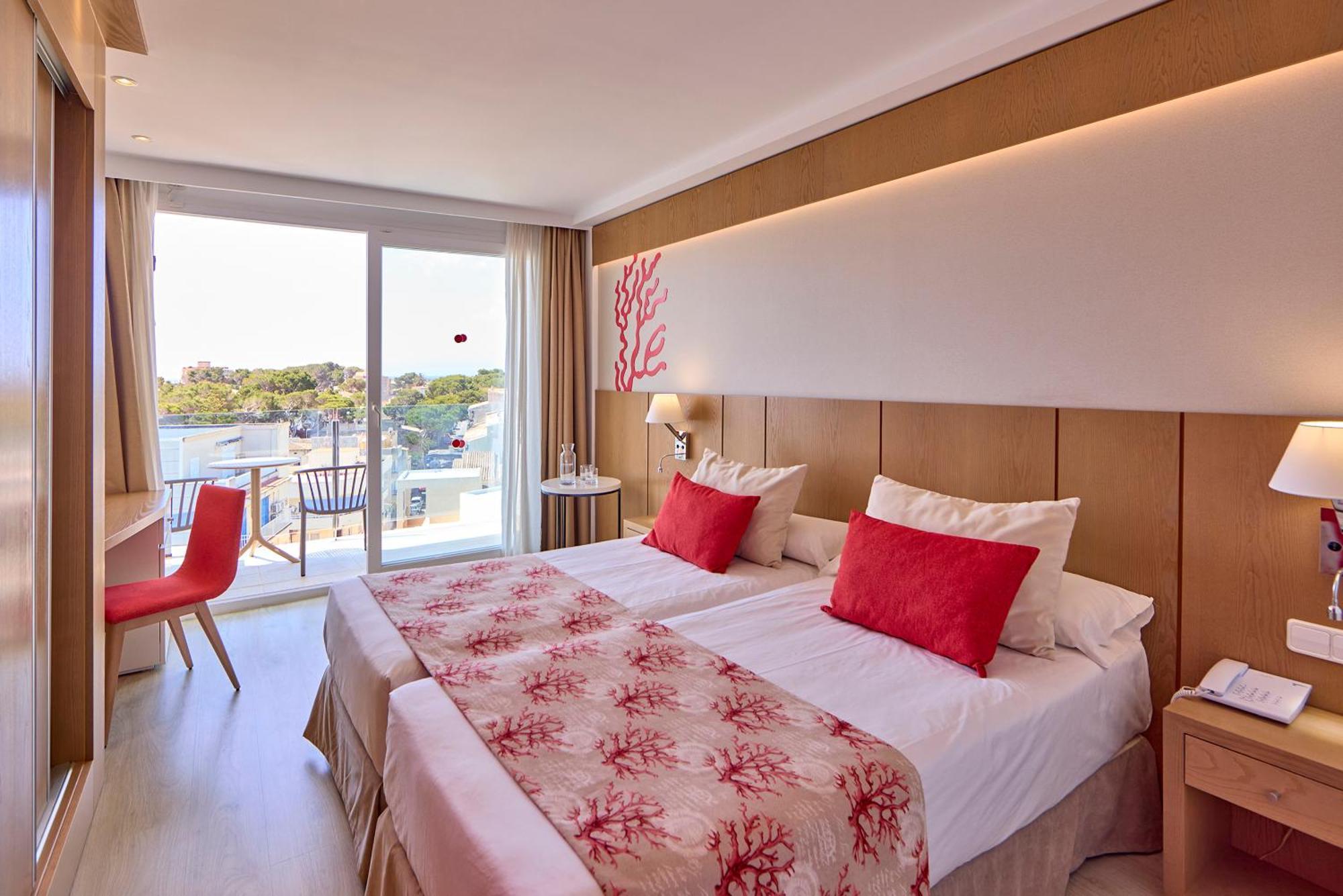 Universal Perla S'Illot (Mallorca)