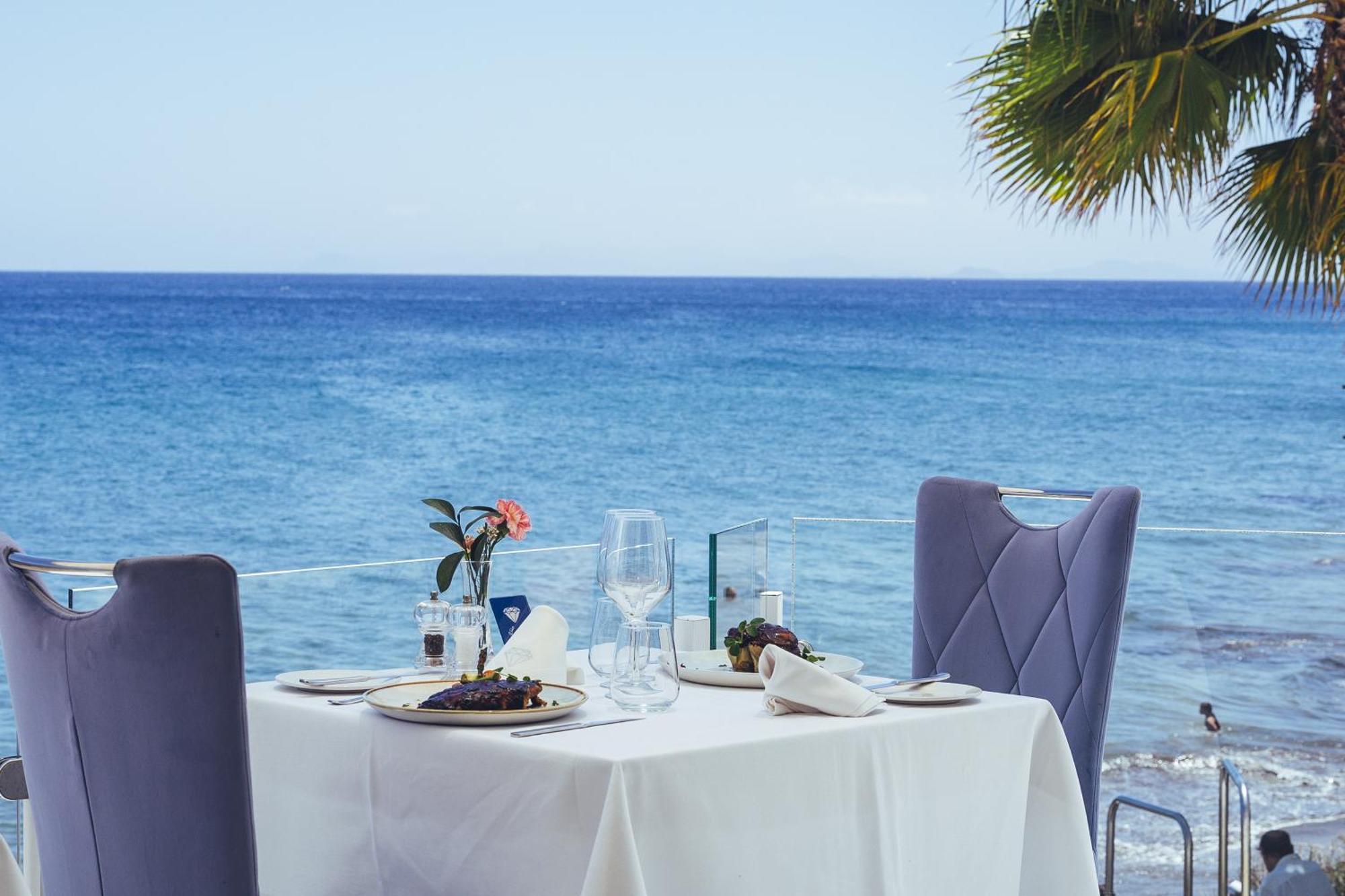 Hotel Lani's De Luxe - Adults Only
