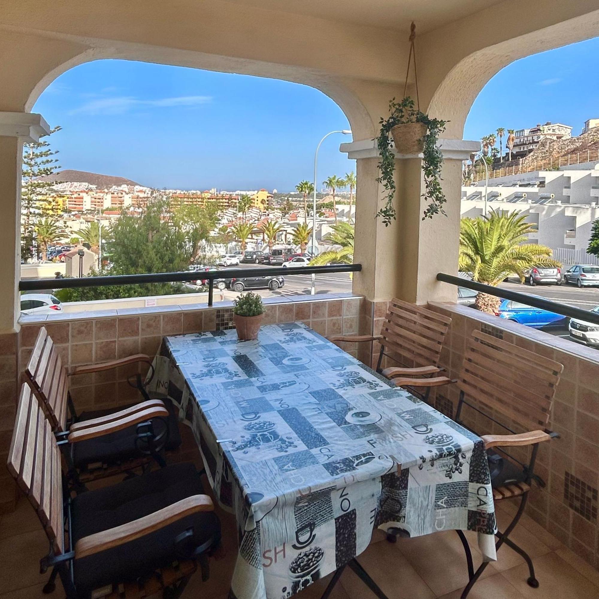 Castle Harbour 1 Bedroom C117 * Los Cristianos (Tenerife)