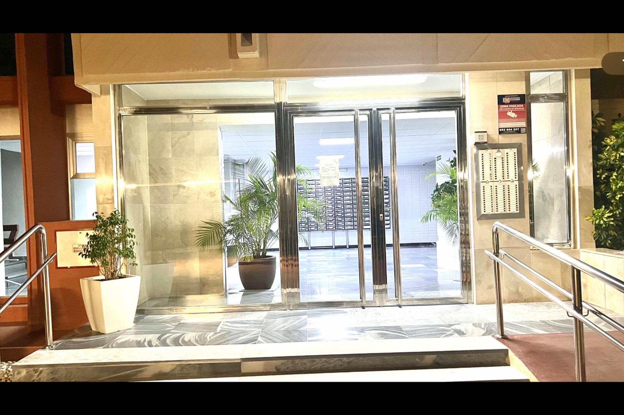 Beachfront - Beachside With Stunning Sea Views Apartment Marbella