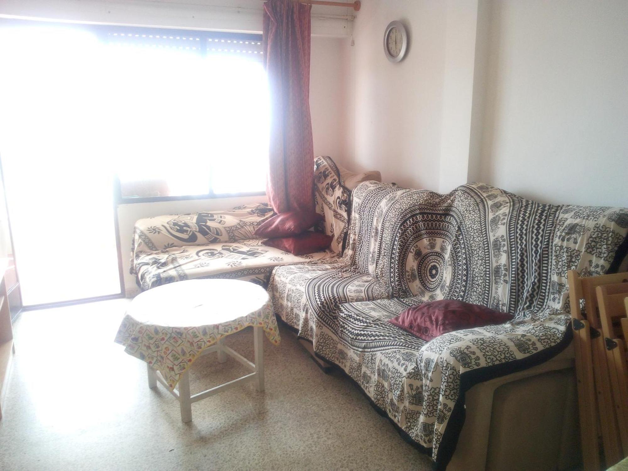 Apartamento Primera Línea De Playa, 3 Habitaciones, Terraza Sobre El Mar, 4º Sin Ascensor Motril