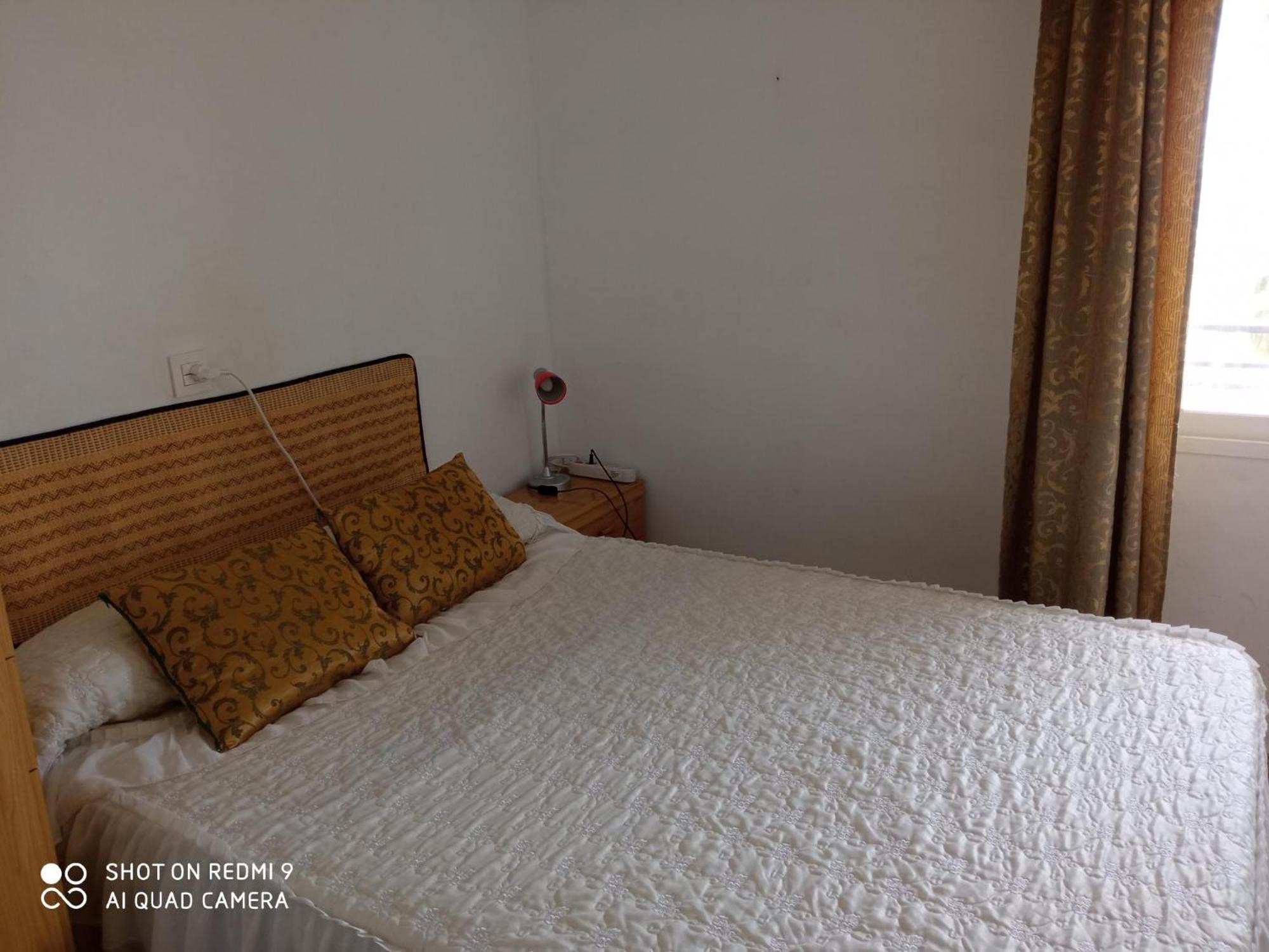 Primera Línea De Playa, 3 Habitaciones, Terraza Sobre El Mar, 4º Sin Ascensor Apartamento Motril