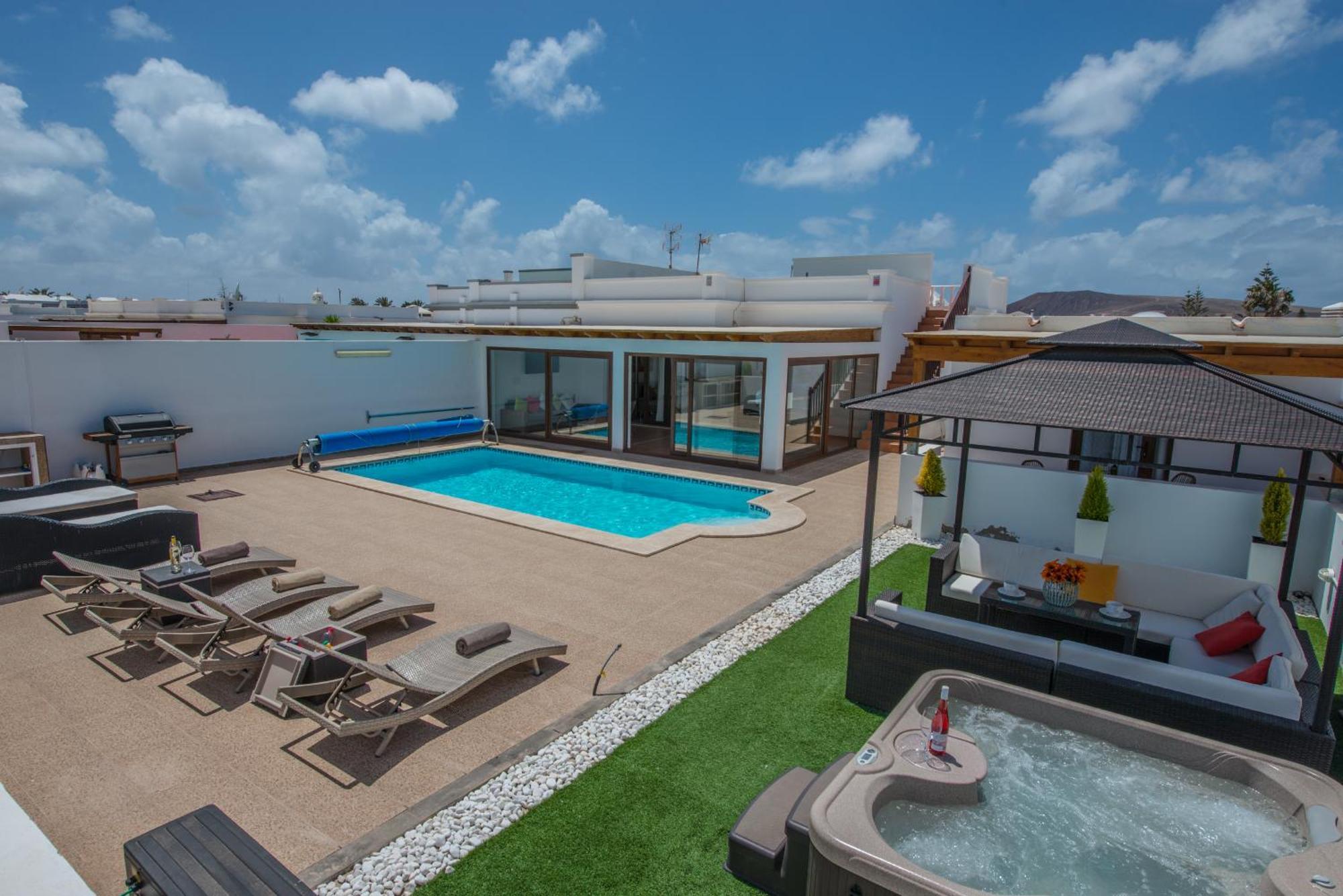 Casa Vacacional Con Piscina Climatizada Y Jacuzzi Сasa de vacaciones *