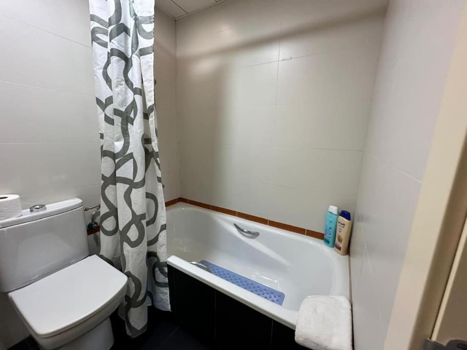 Family Forum Barcelona Con Piscina, Parking Y Playa A 5min *