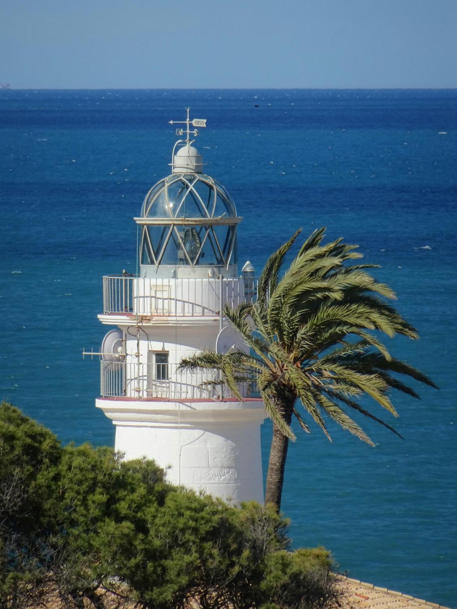 Apartamento Nuevo, Con Vistas Laterales Al Mar Y A 60 Metros De La Playa