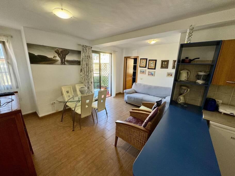 Edificio Marta La Caleta Apartamento Costa Adeje (Tenerife)