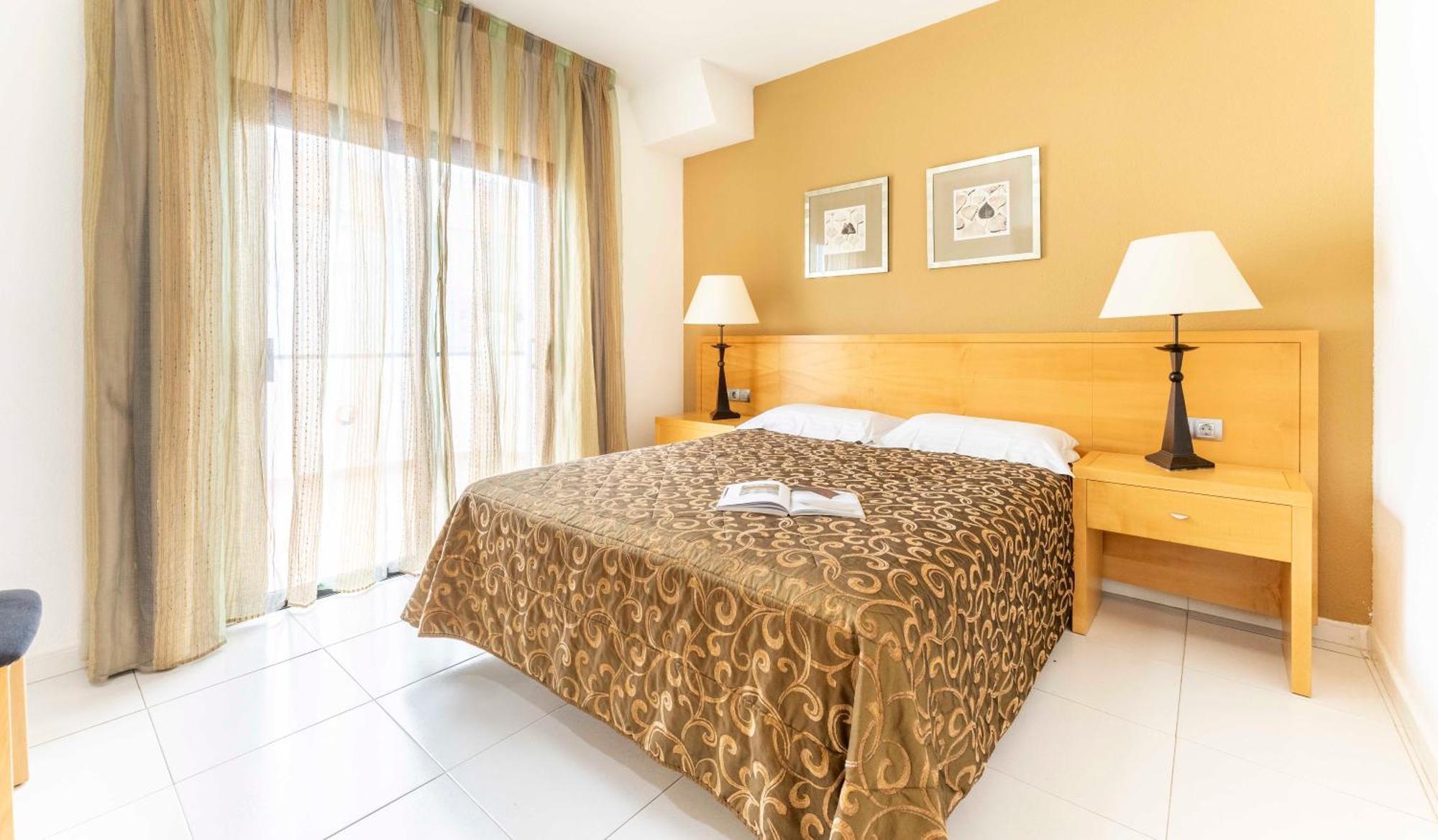 Aparthotel Hollywood Mirage - Excel & 3*
