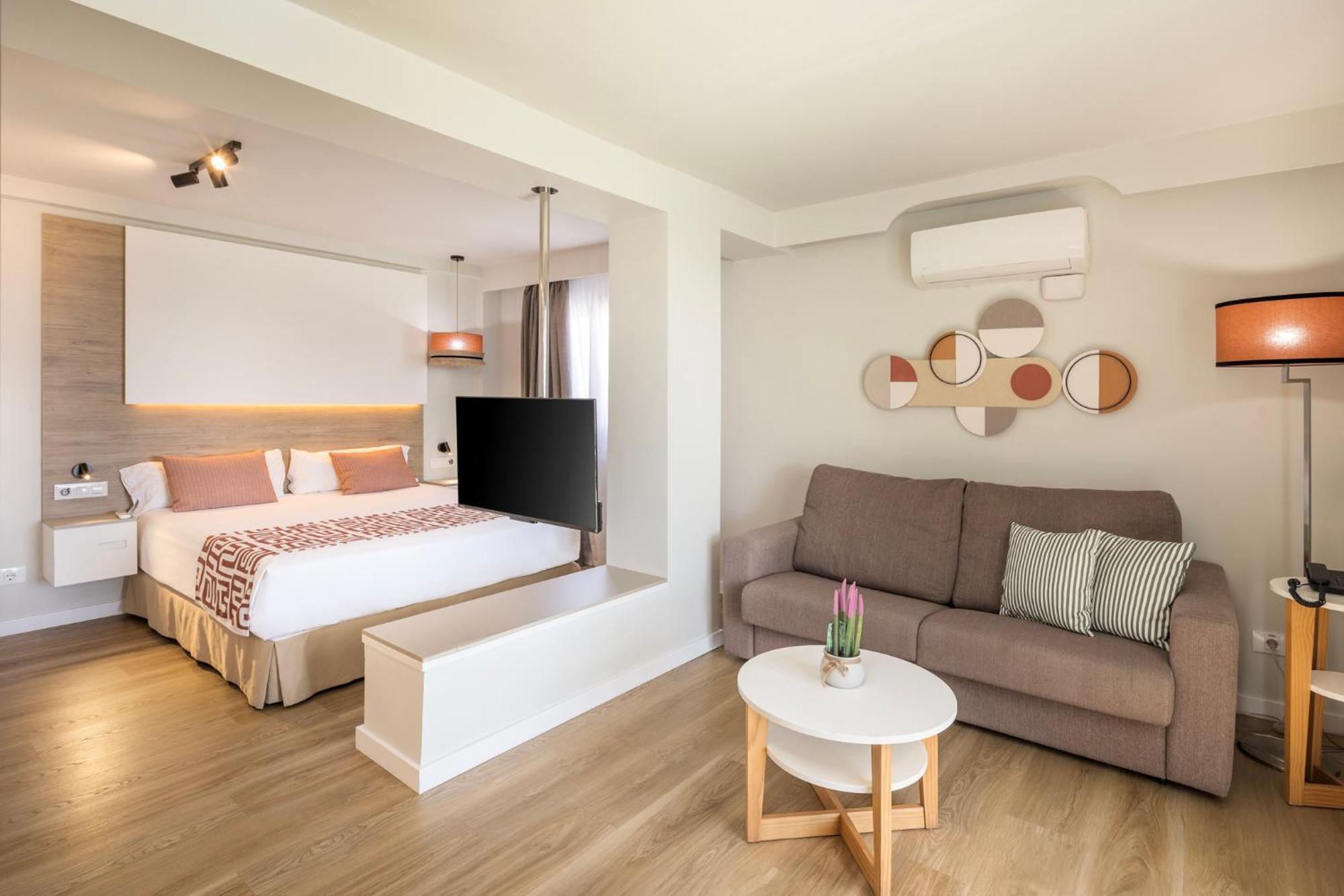Hotel Livvo Anamar