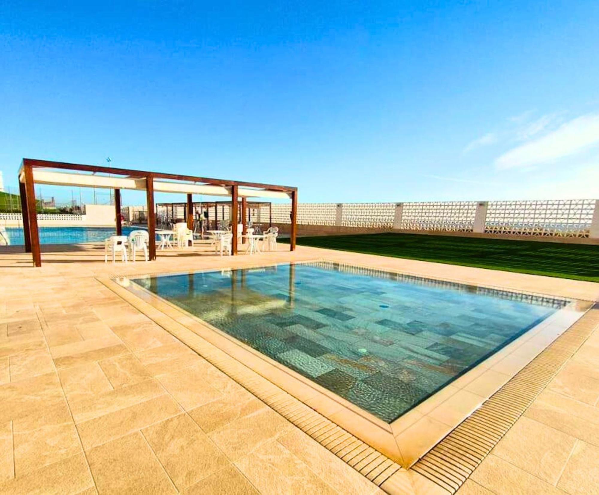 Premium Con 5 Piscinas Barbacoa Tenis Frontenis