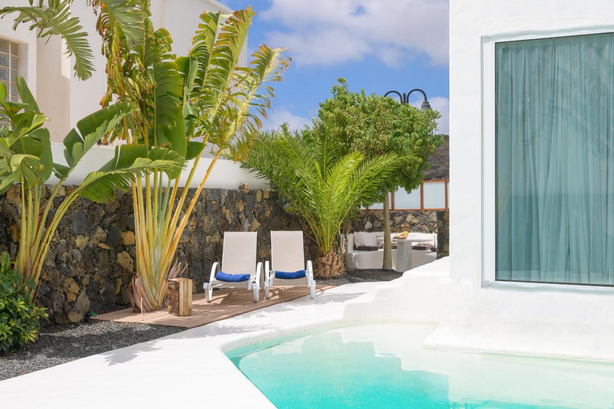 Aquablanca Deluxe En * Punta Mujeres