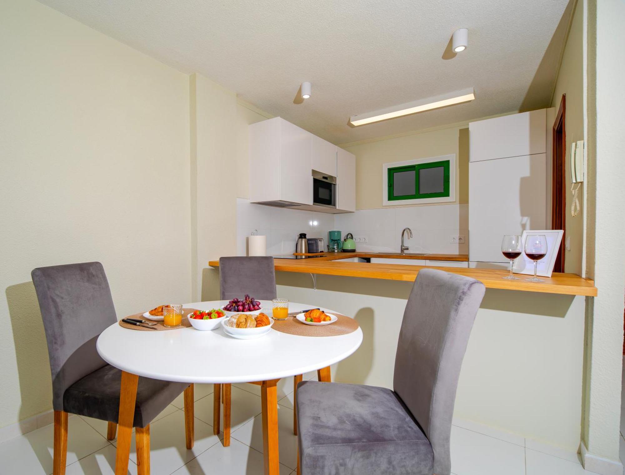 1 Bedroom For 4 People With Pool Apartamento *