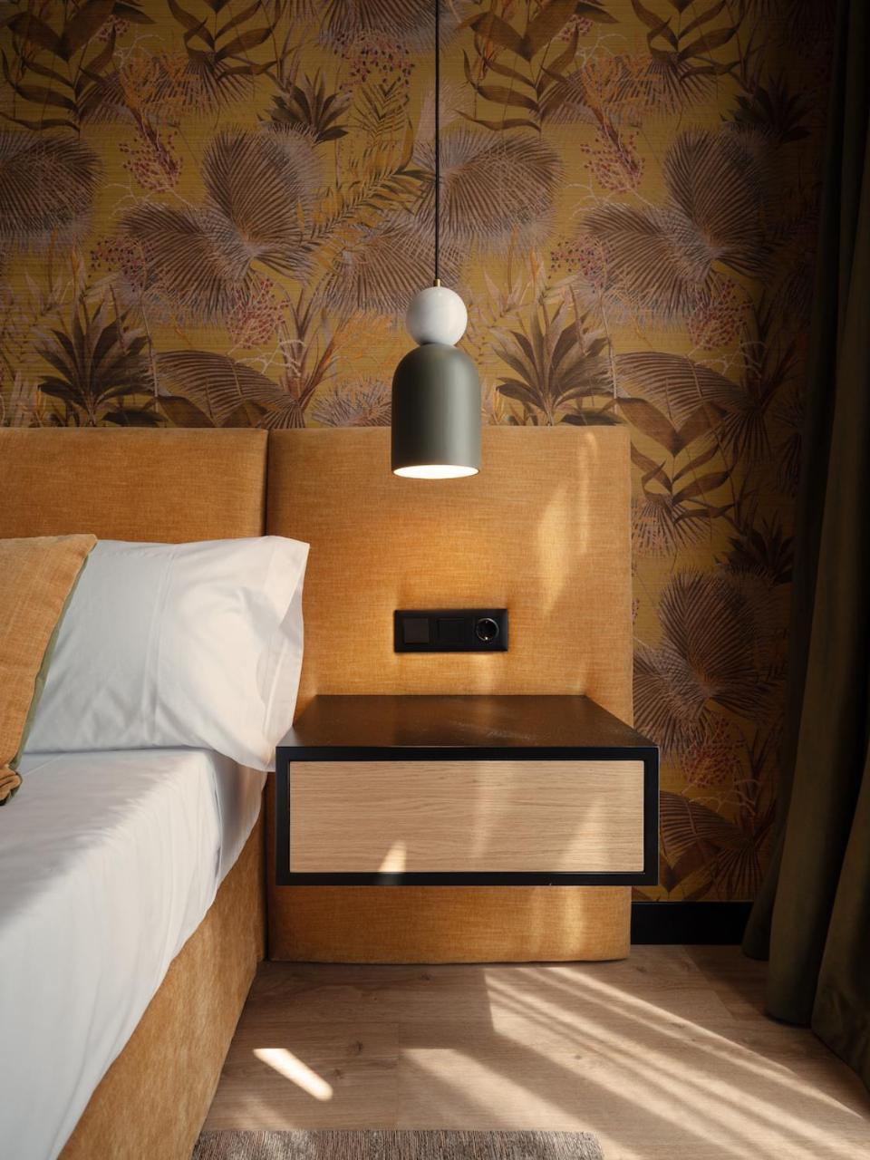 Saman Boutique Hotel 4*