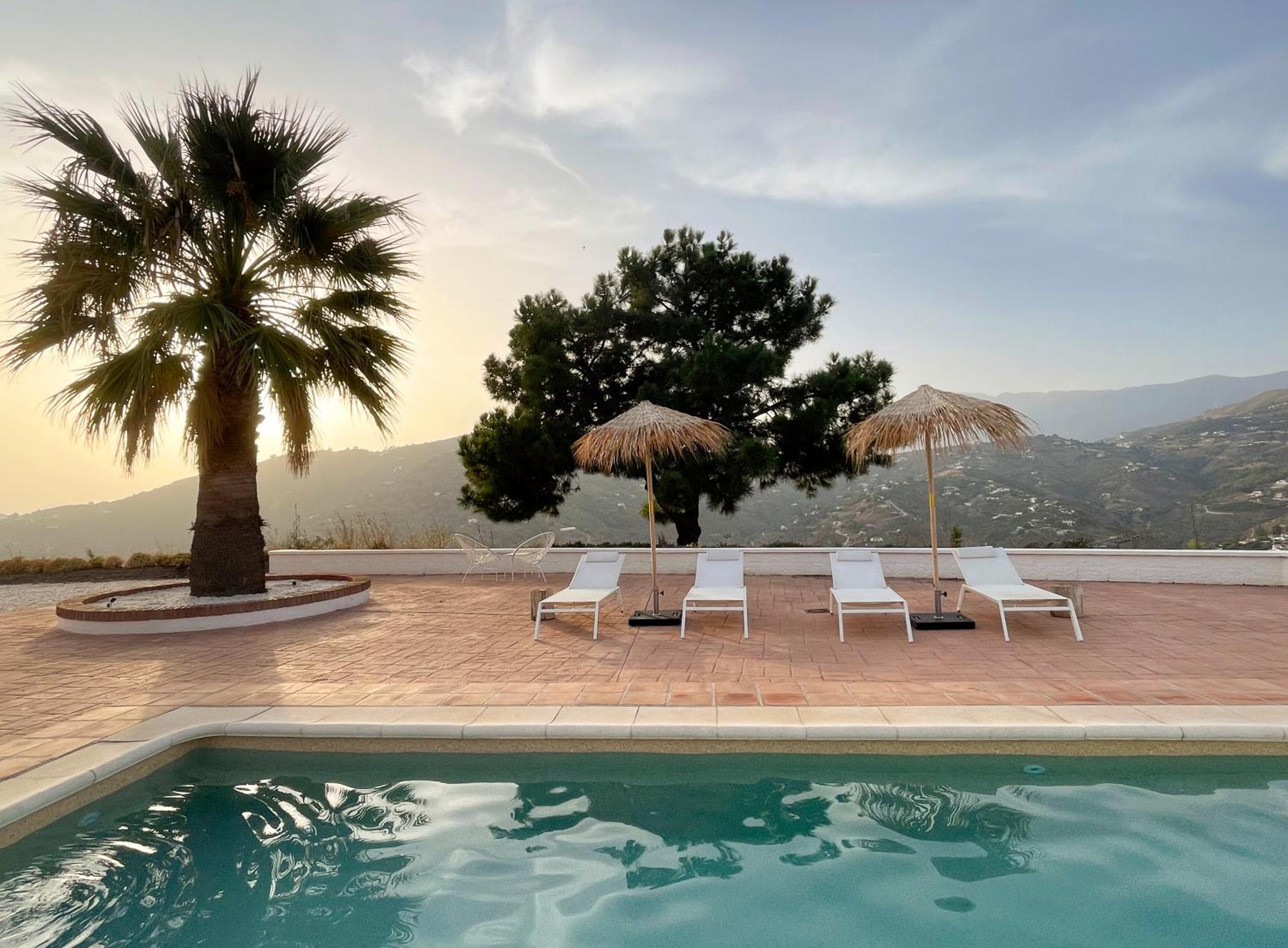 Luxury - Breathtaking Views - Hot Tub - 15' To Villa Competa