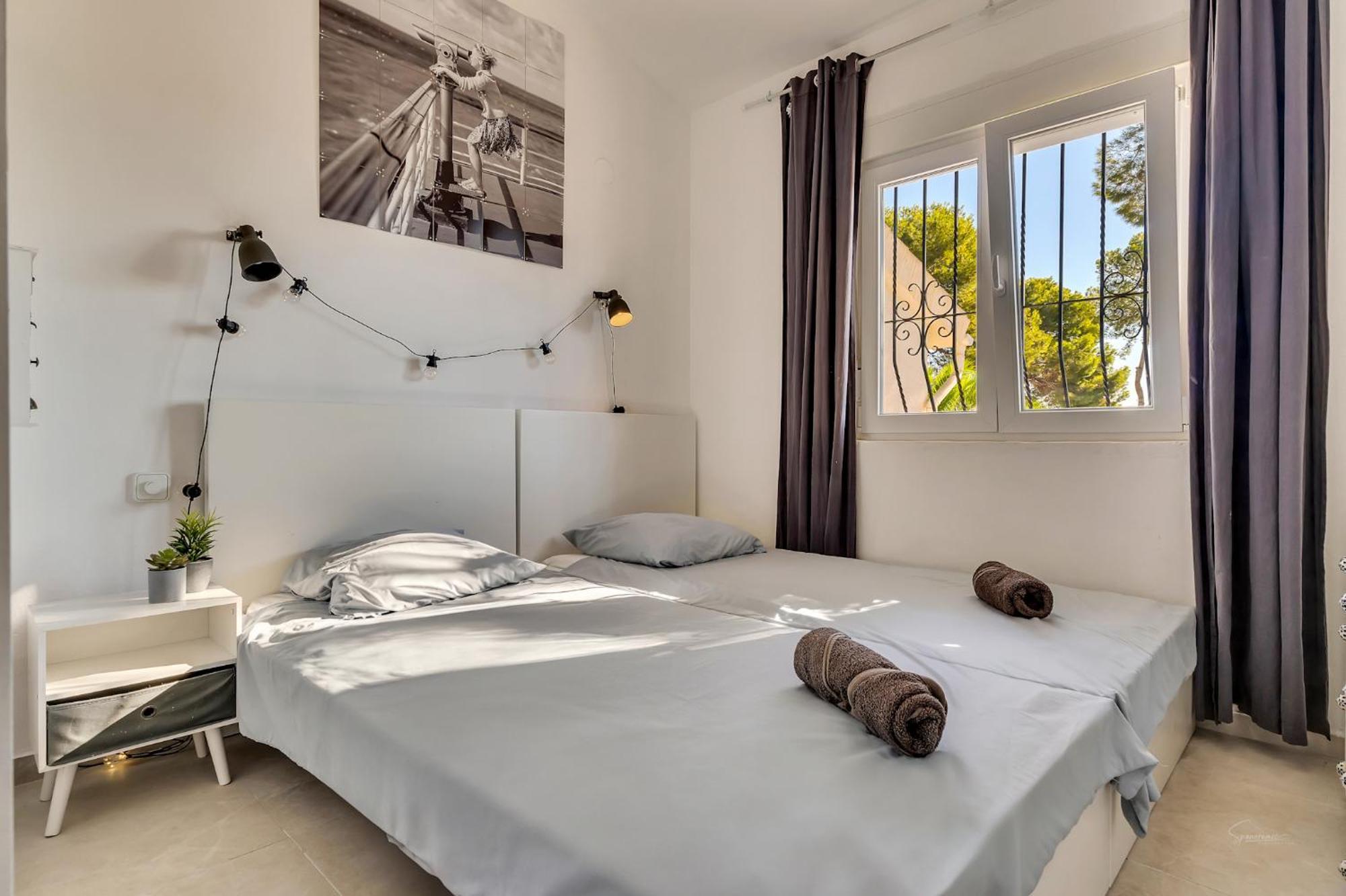 Marquerite Moraira, 5 Minutes From Villa Teulada