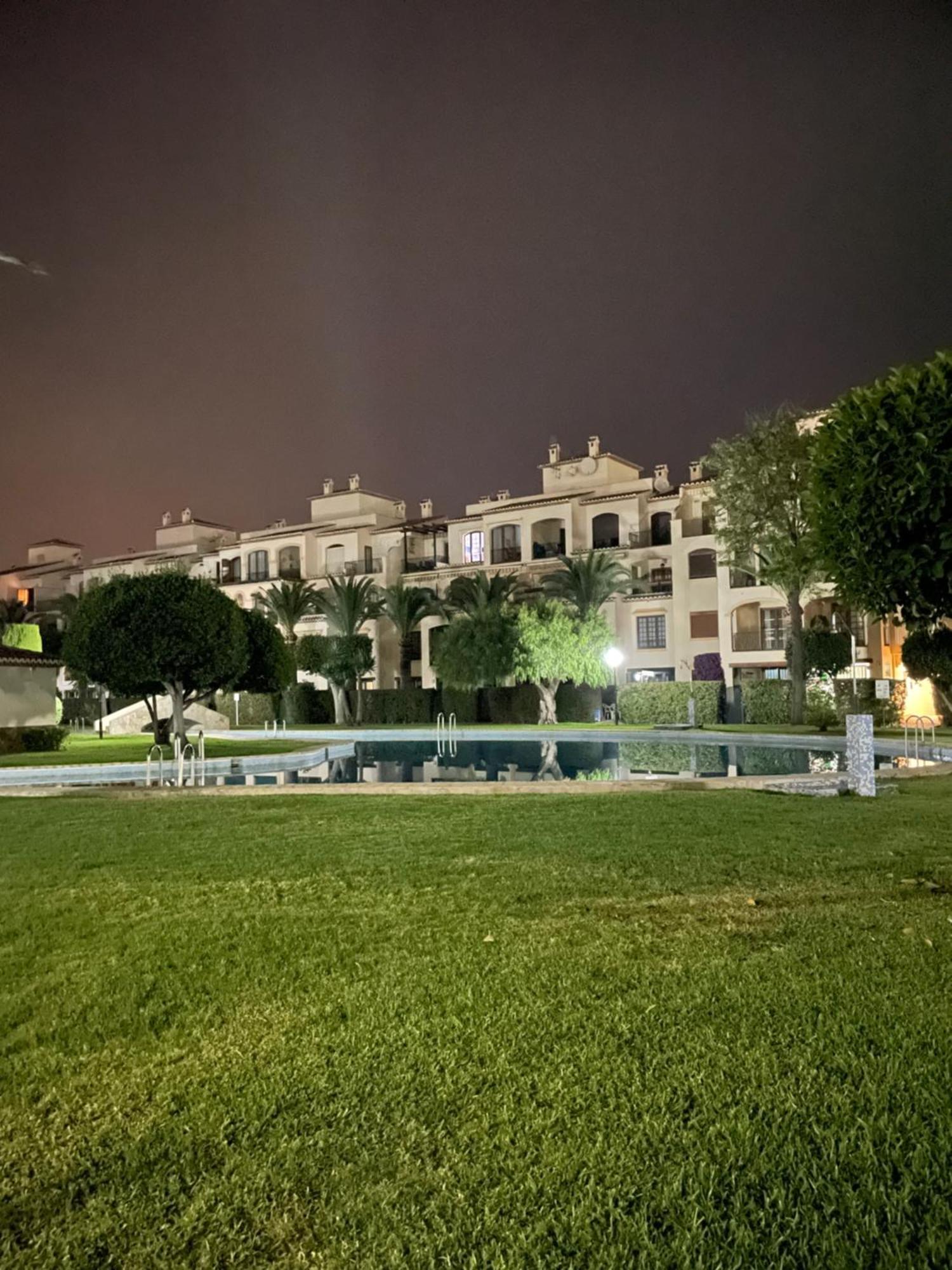 La Isla Bonita