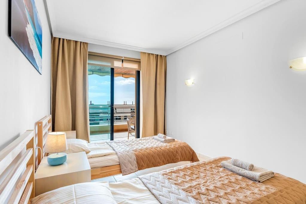 2bdr Ocean And La Gomera Vista Getaway Apartamento Puerto de Santiago (Tenerife)