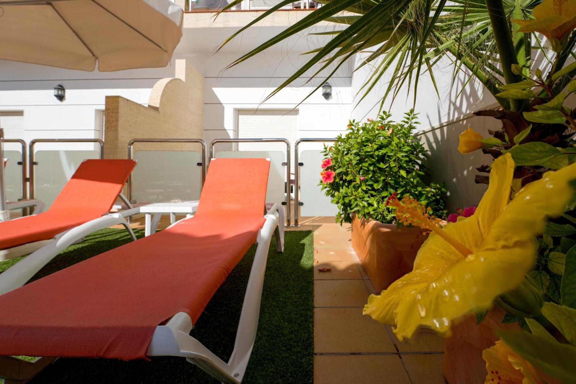 Aparthotel Loto Conil 3*
