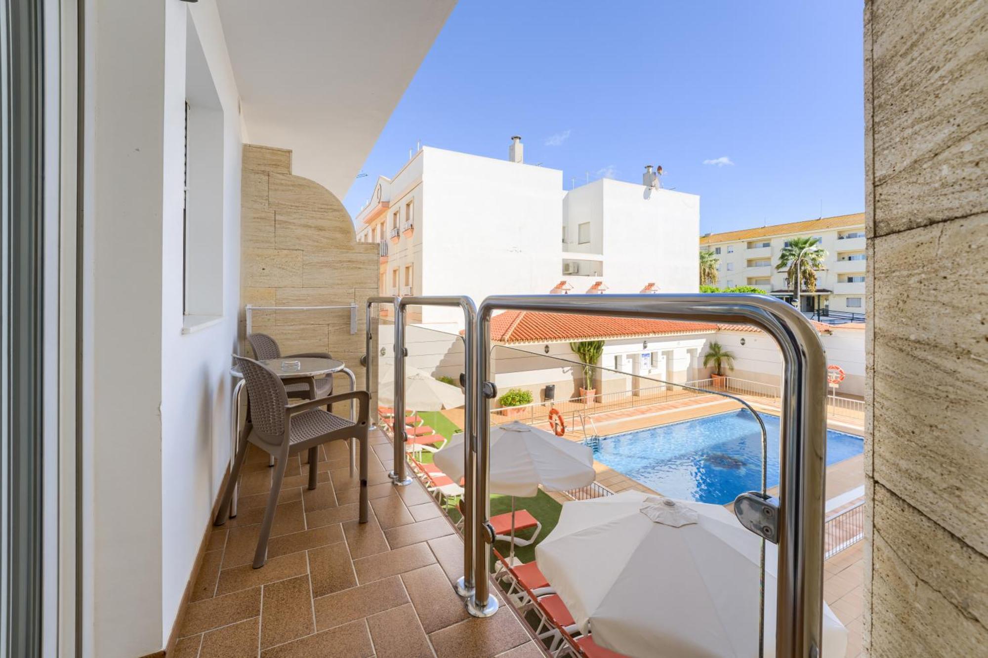 Aparthotel Loto Conil 3*