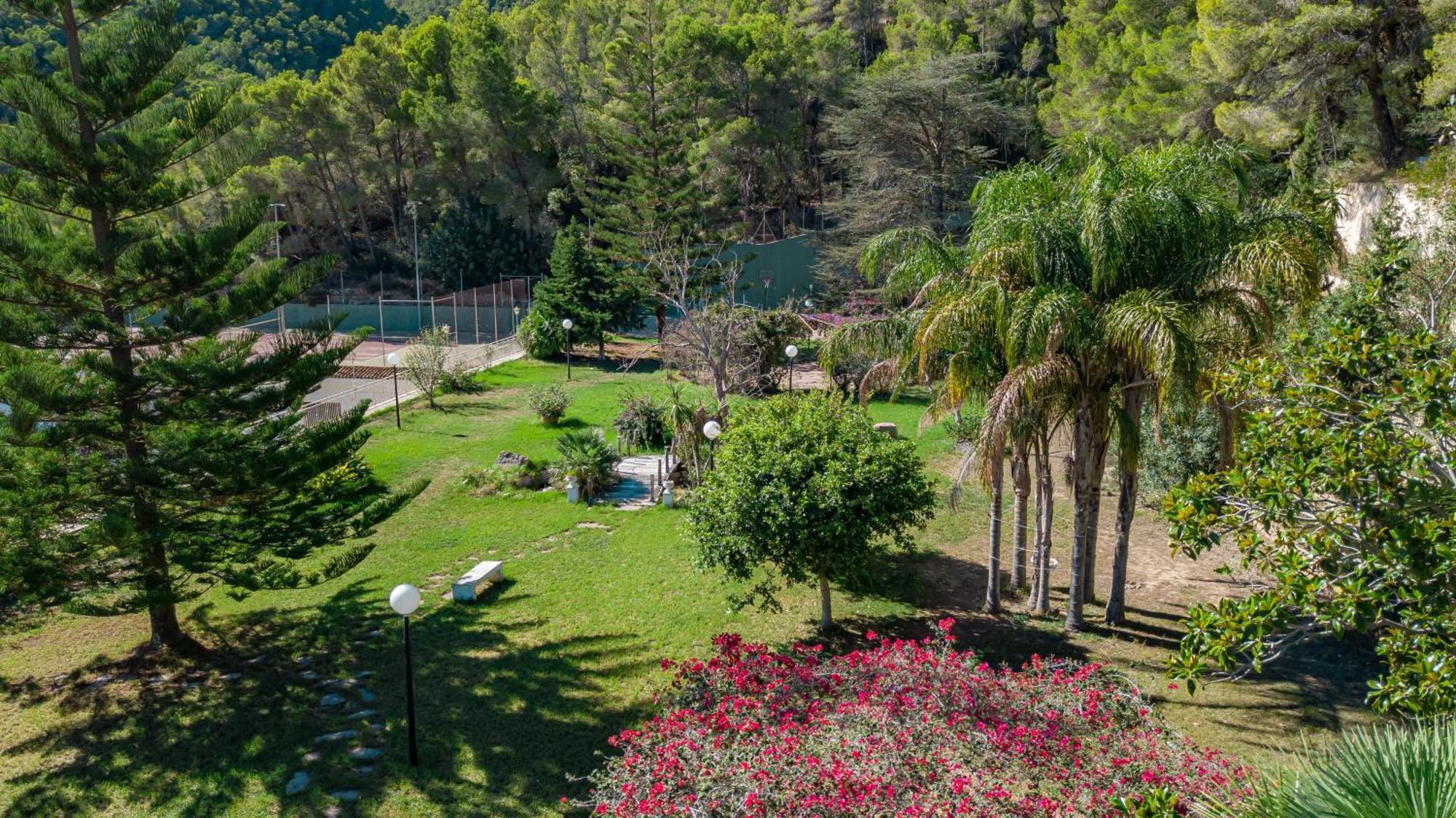 Montgrau Villa *