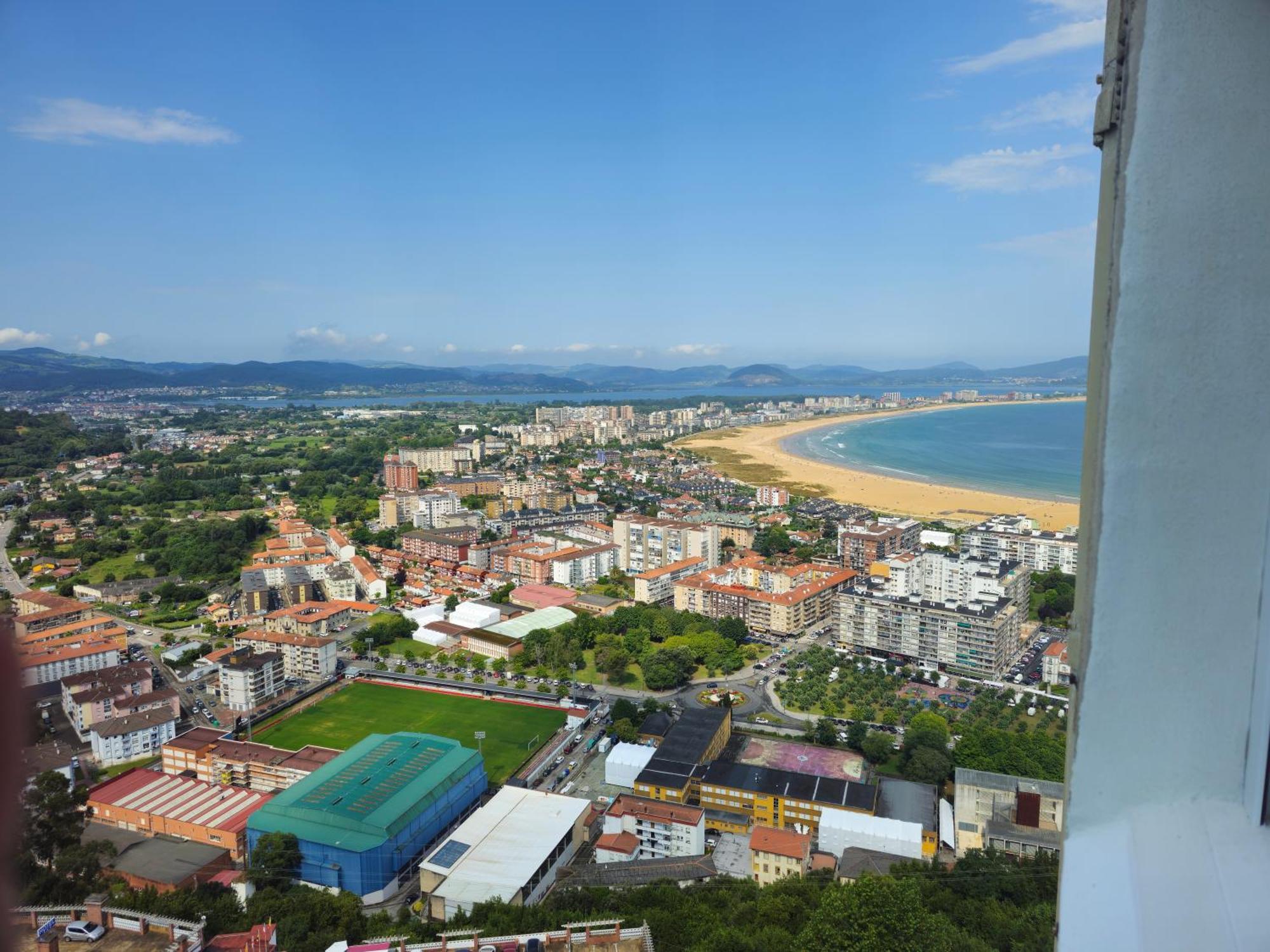 La Torre, Vistas A La Bahia Apartamento Laredo