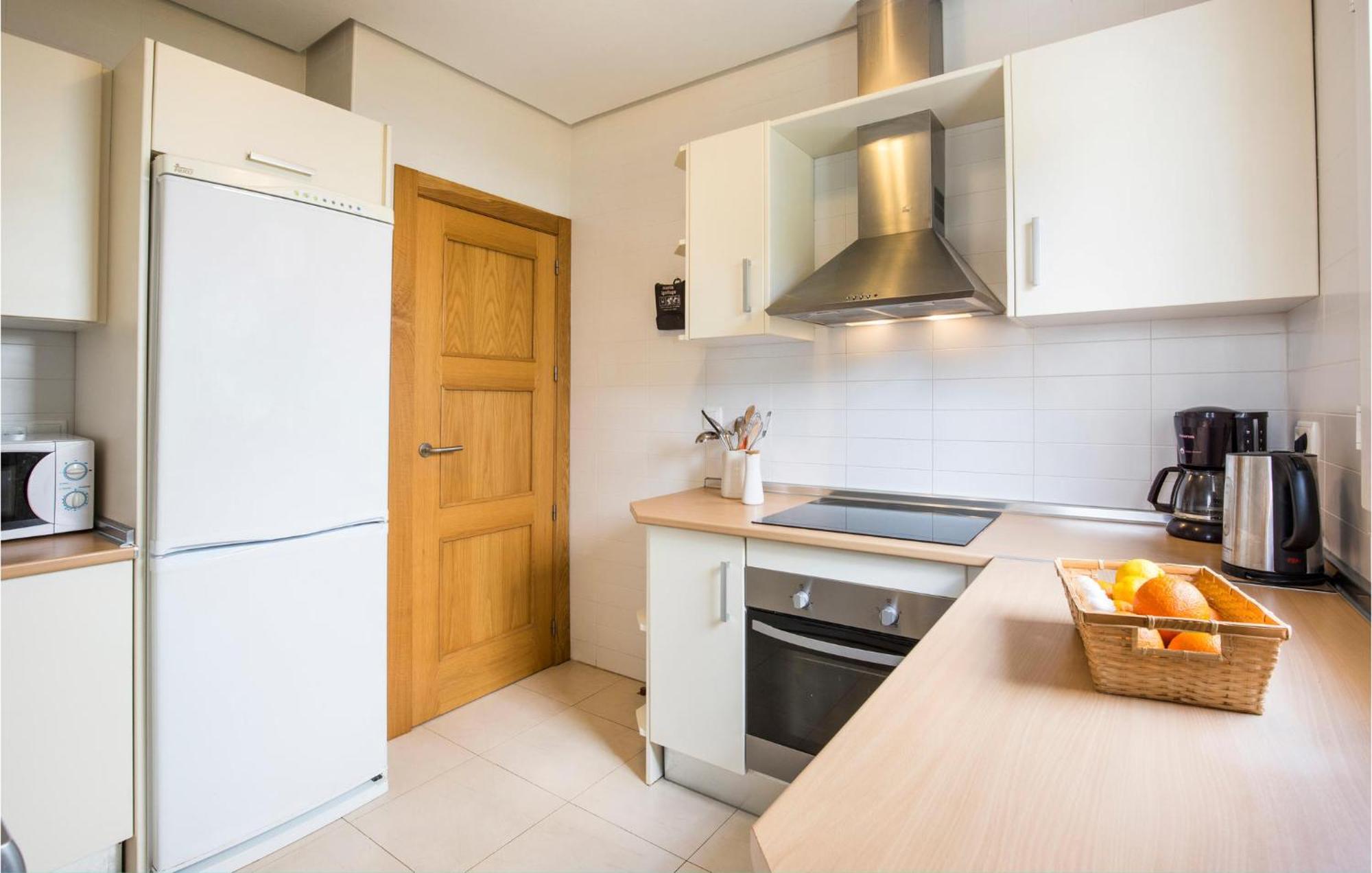 2 Bedroom Lovely In *