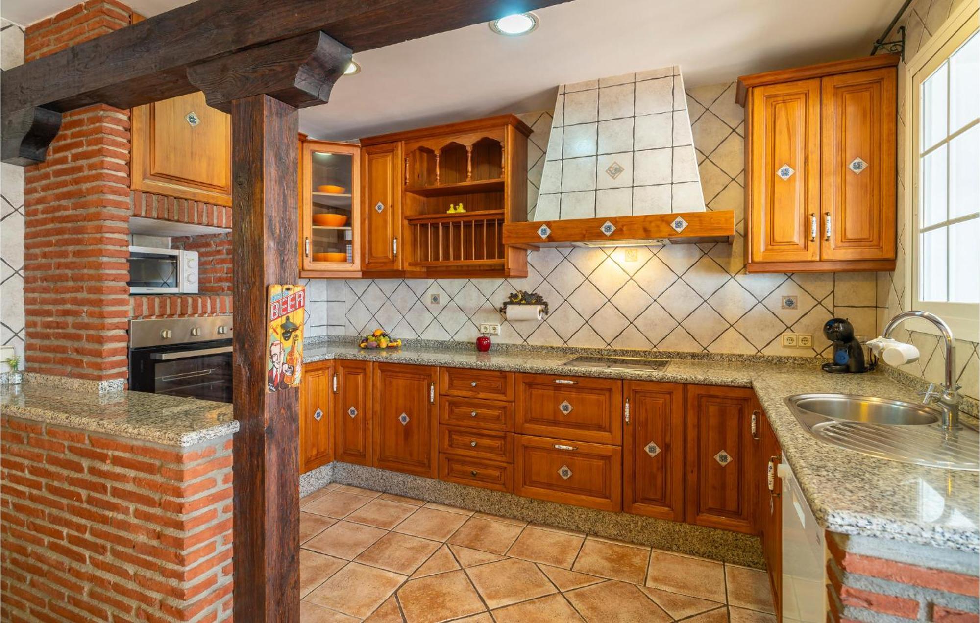 Holiday home Amazing In With Kitchen *