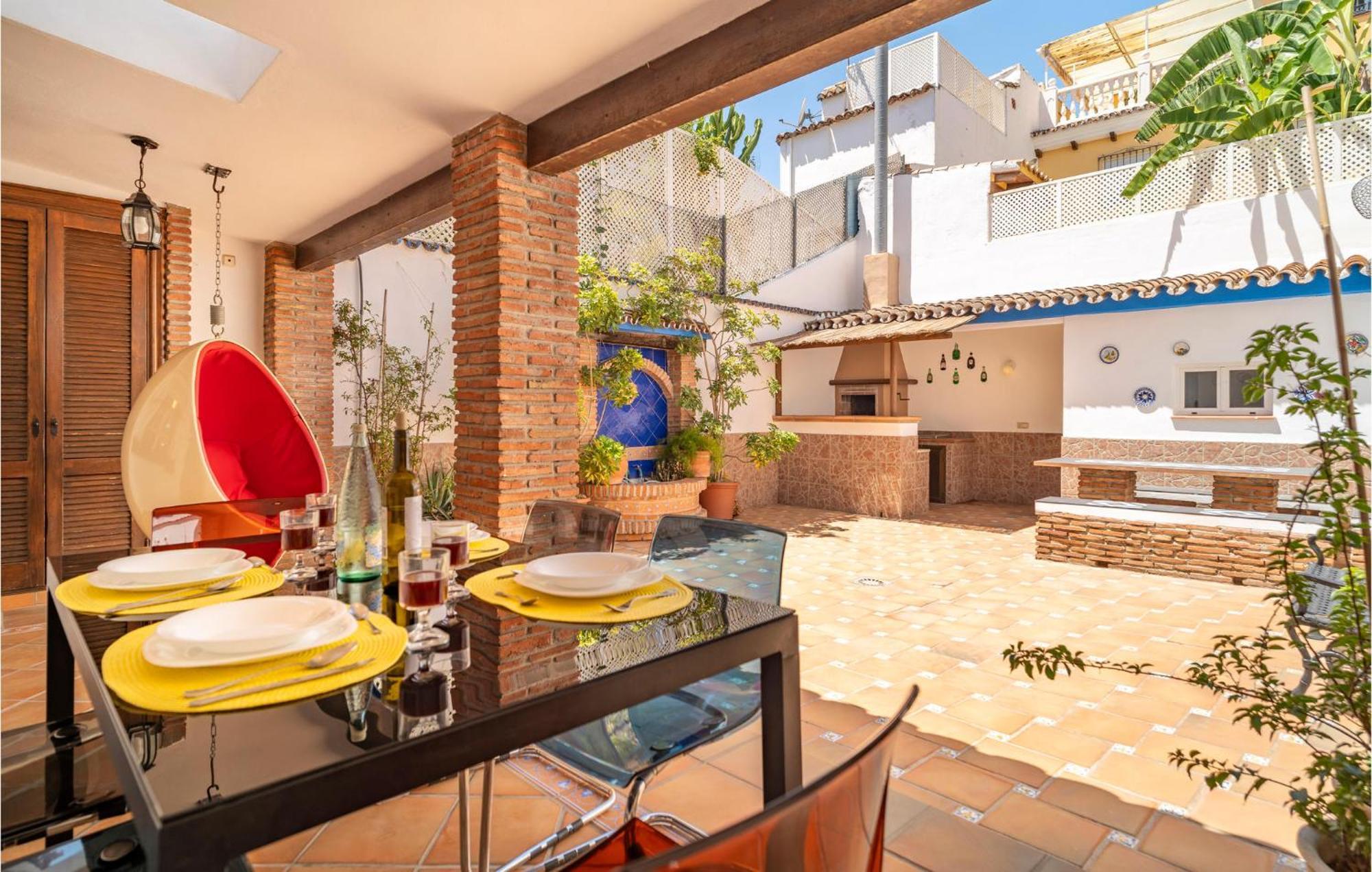 Holiday home Amazing In With Kitchen *