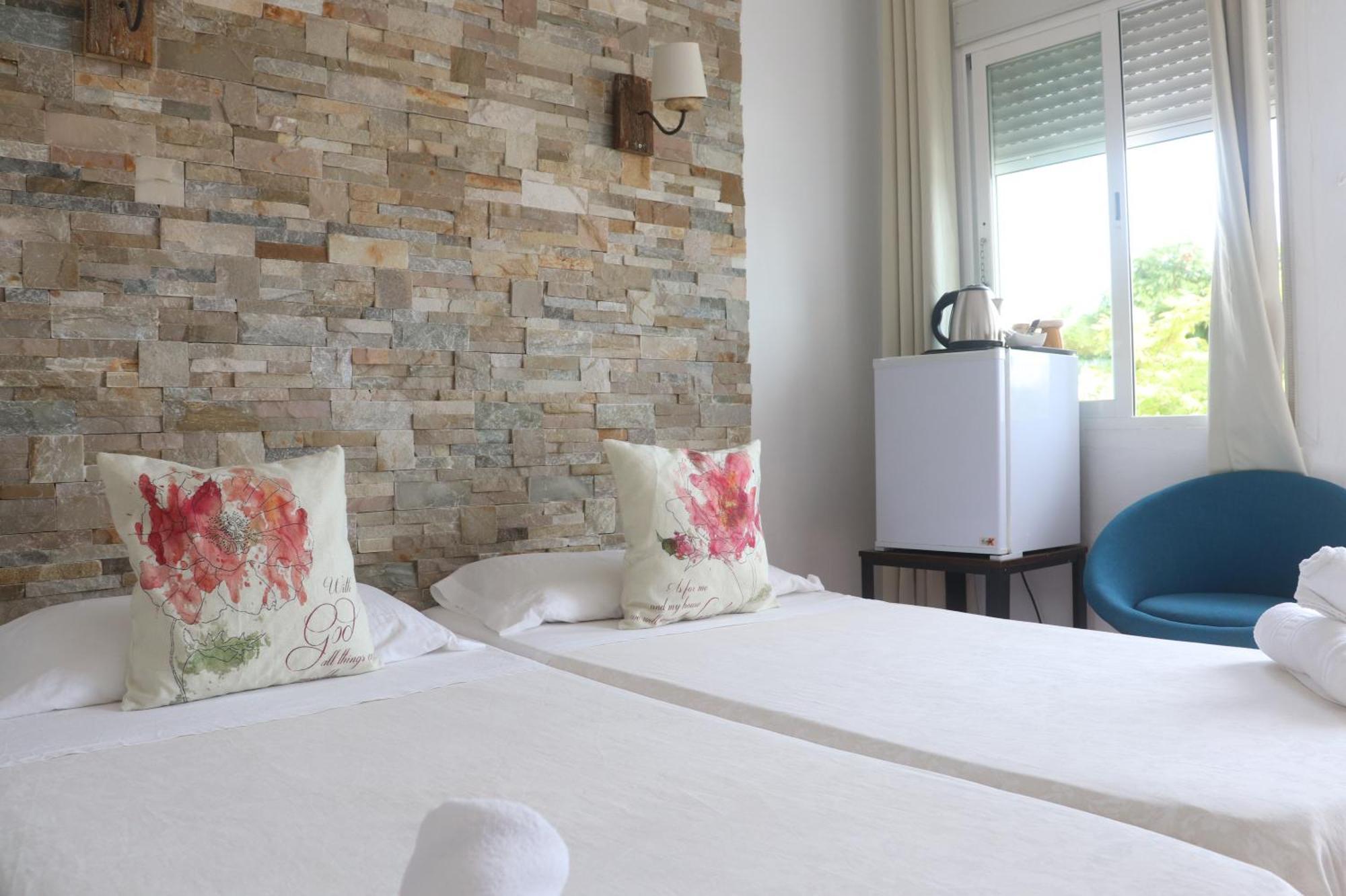 Guest house La Paloma Ii 2*