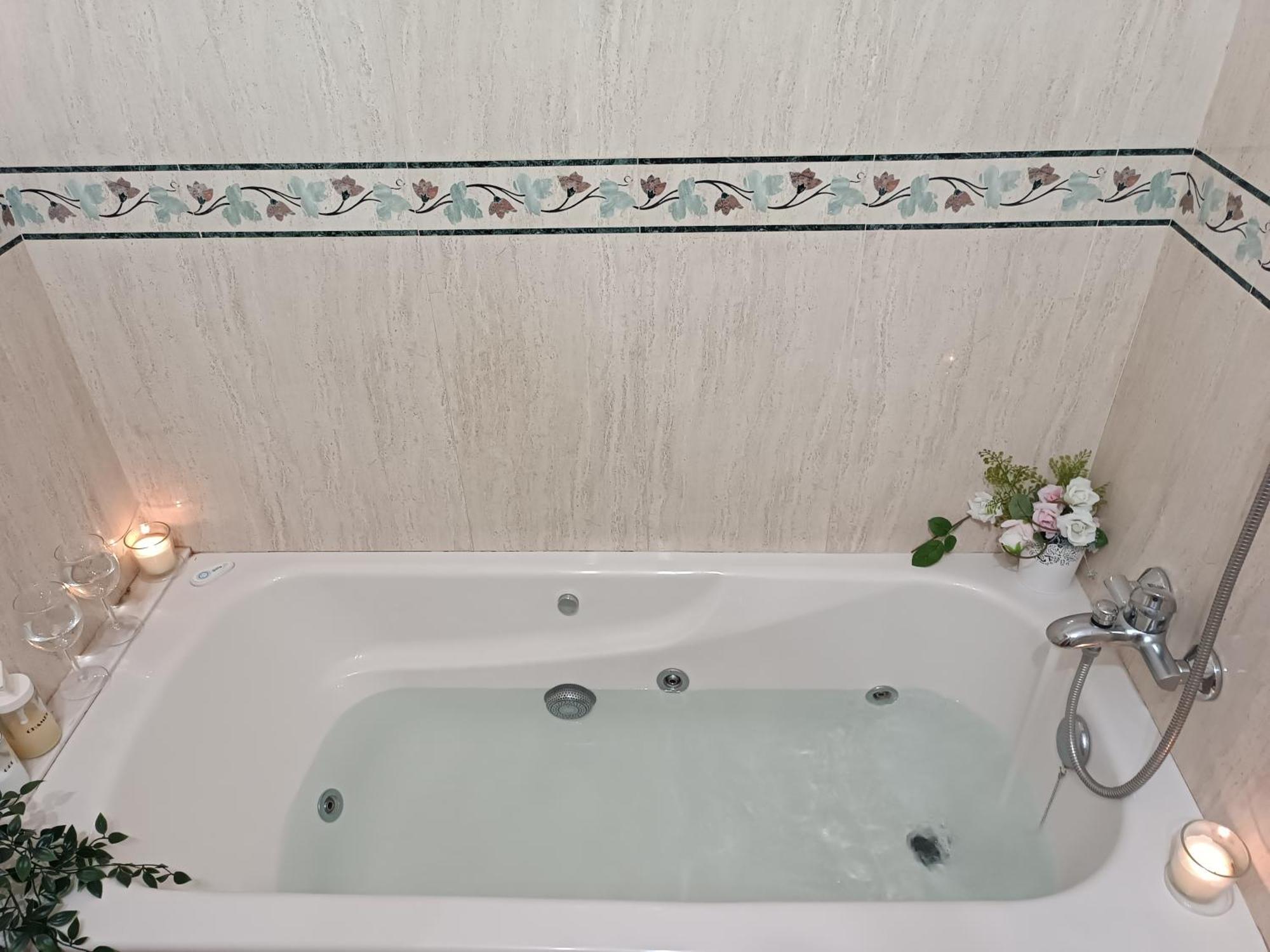 Apartamento Playa, Terraza, Vistas Al Mar, Garaje, Estacion Ave A 5 Min Andando Gijón