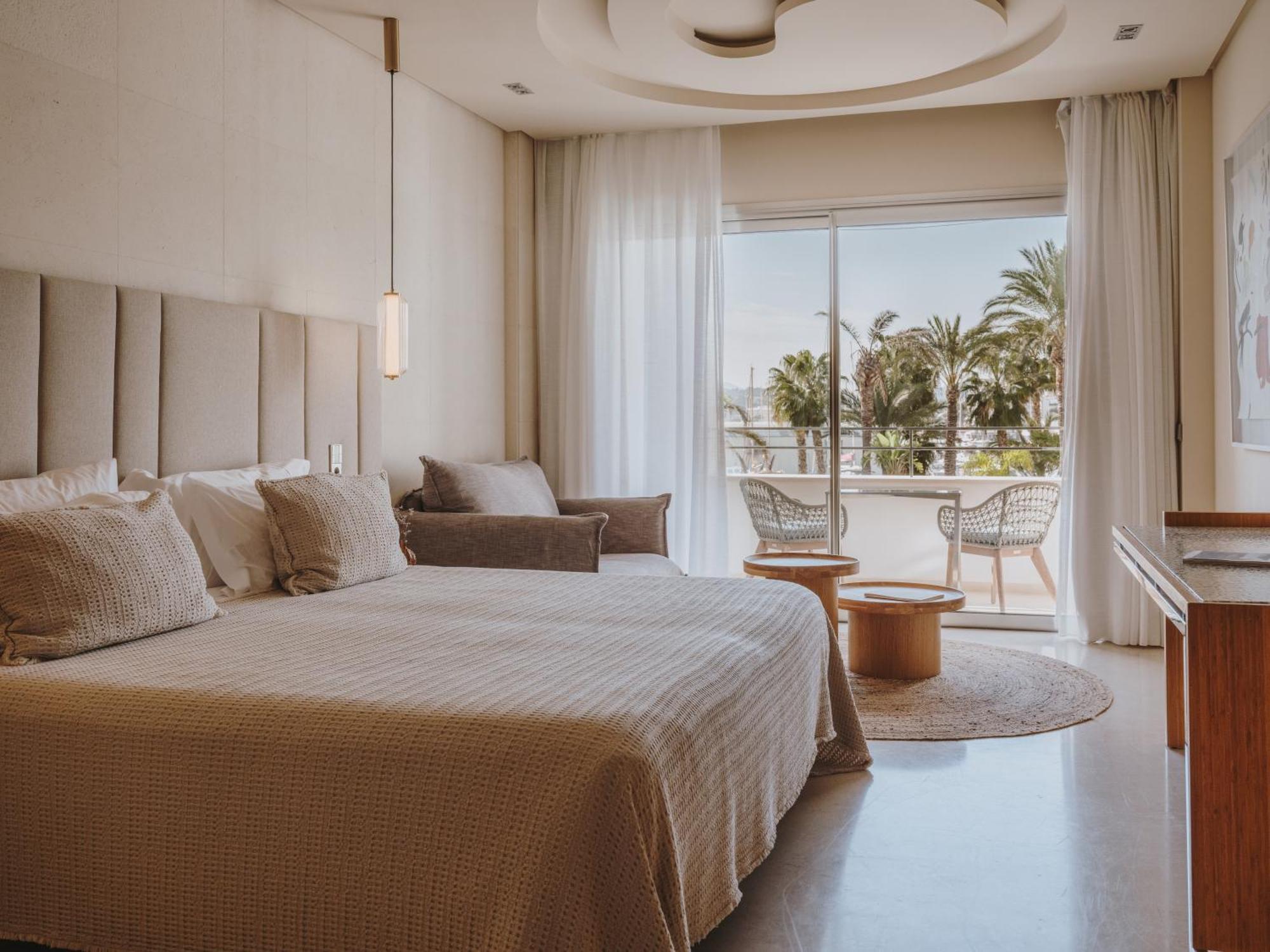 Hotel Aguas De Ibiza Grand Luxe