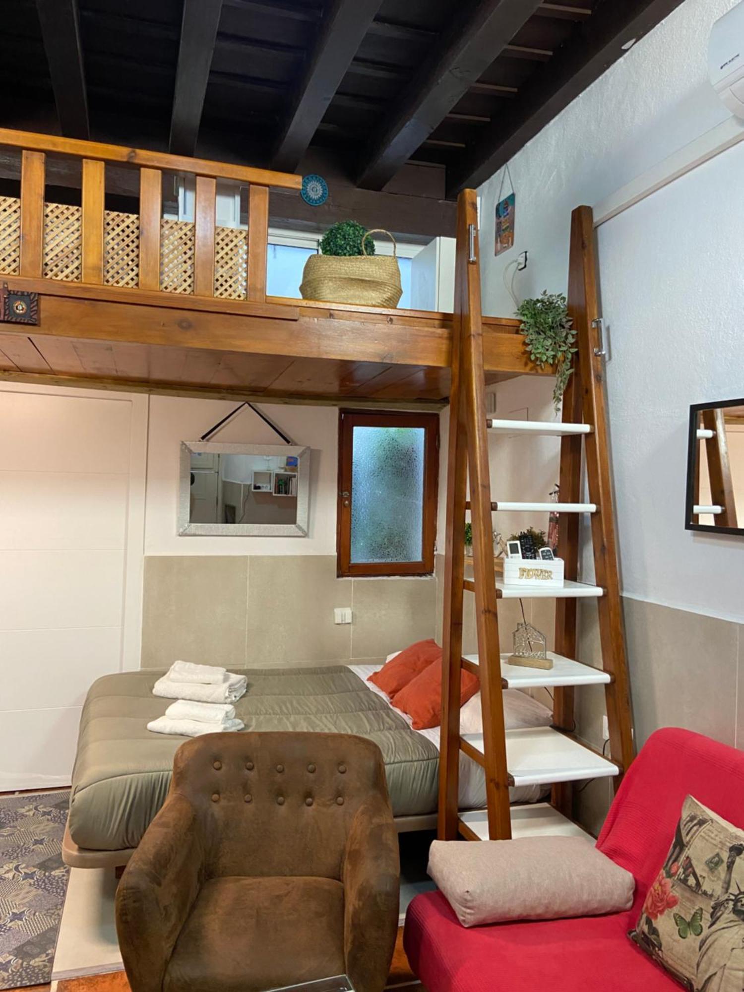 Alcazares Centro Apartment *