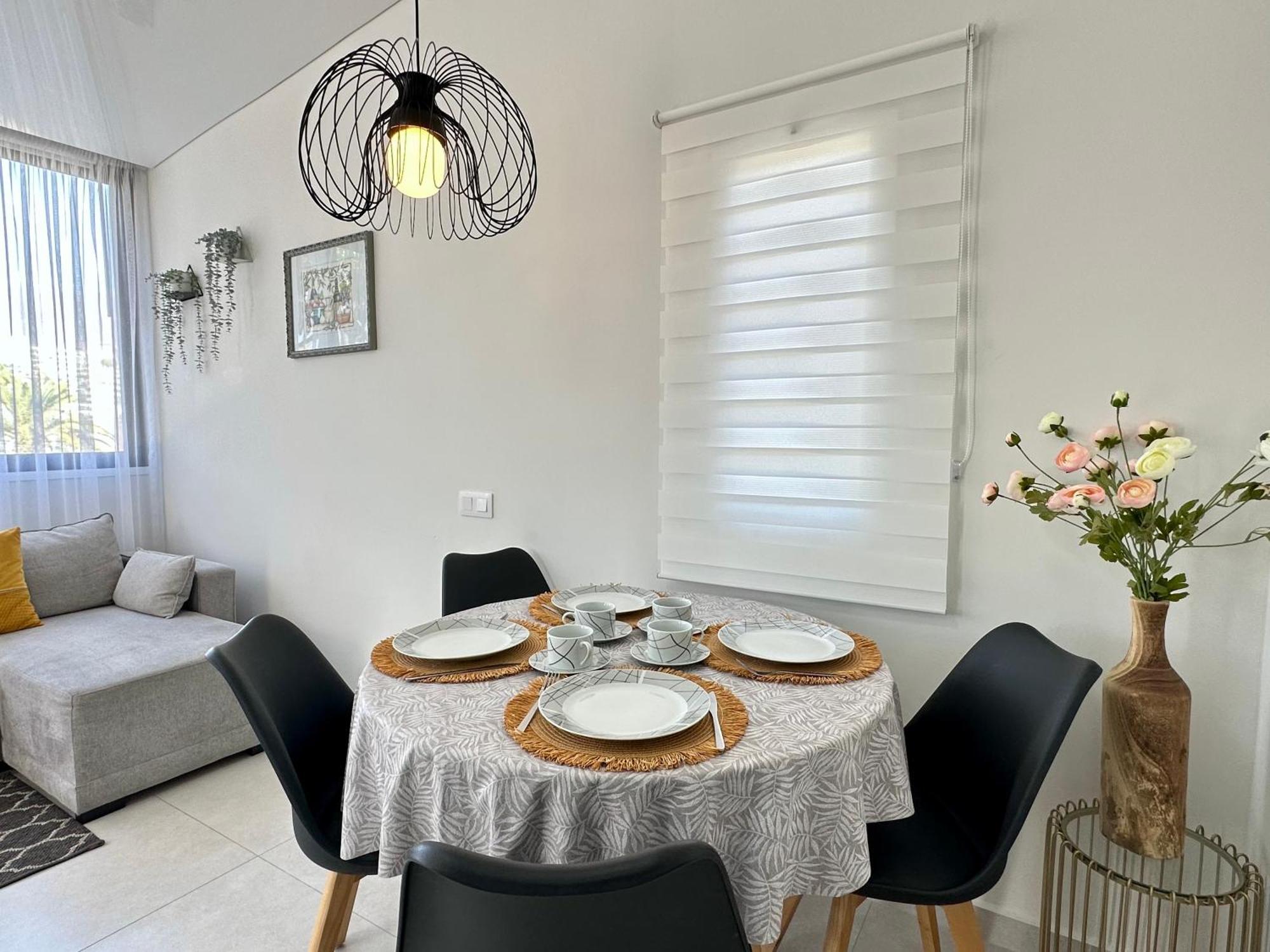 Fantastic Vacation By The Ocean Apartment