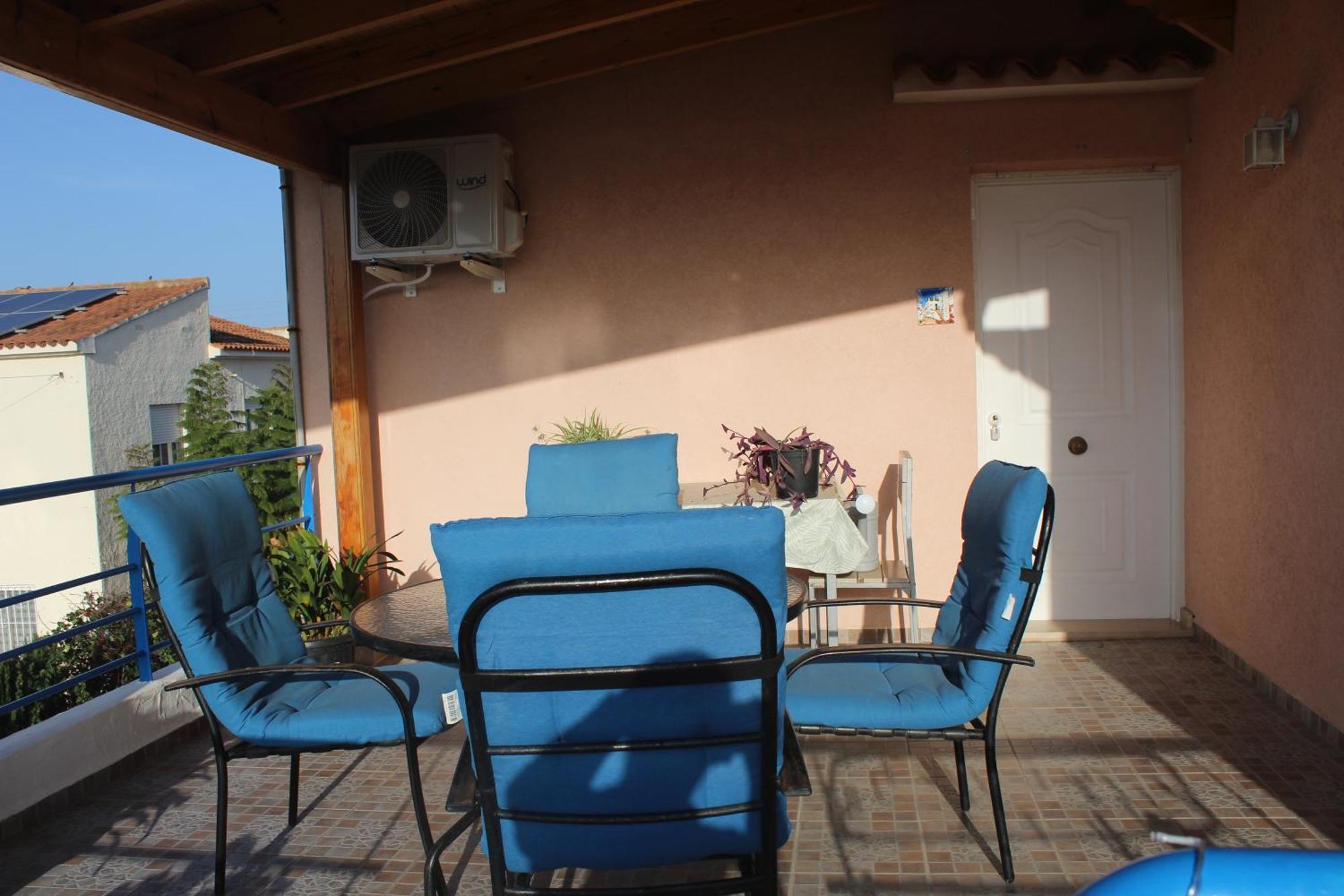 Casa Celidonia , De