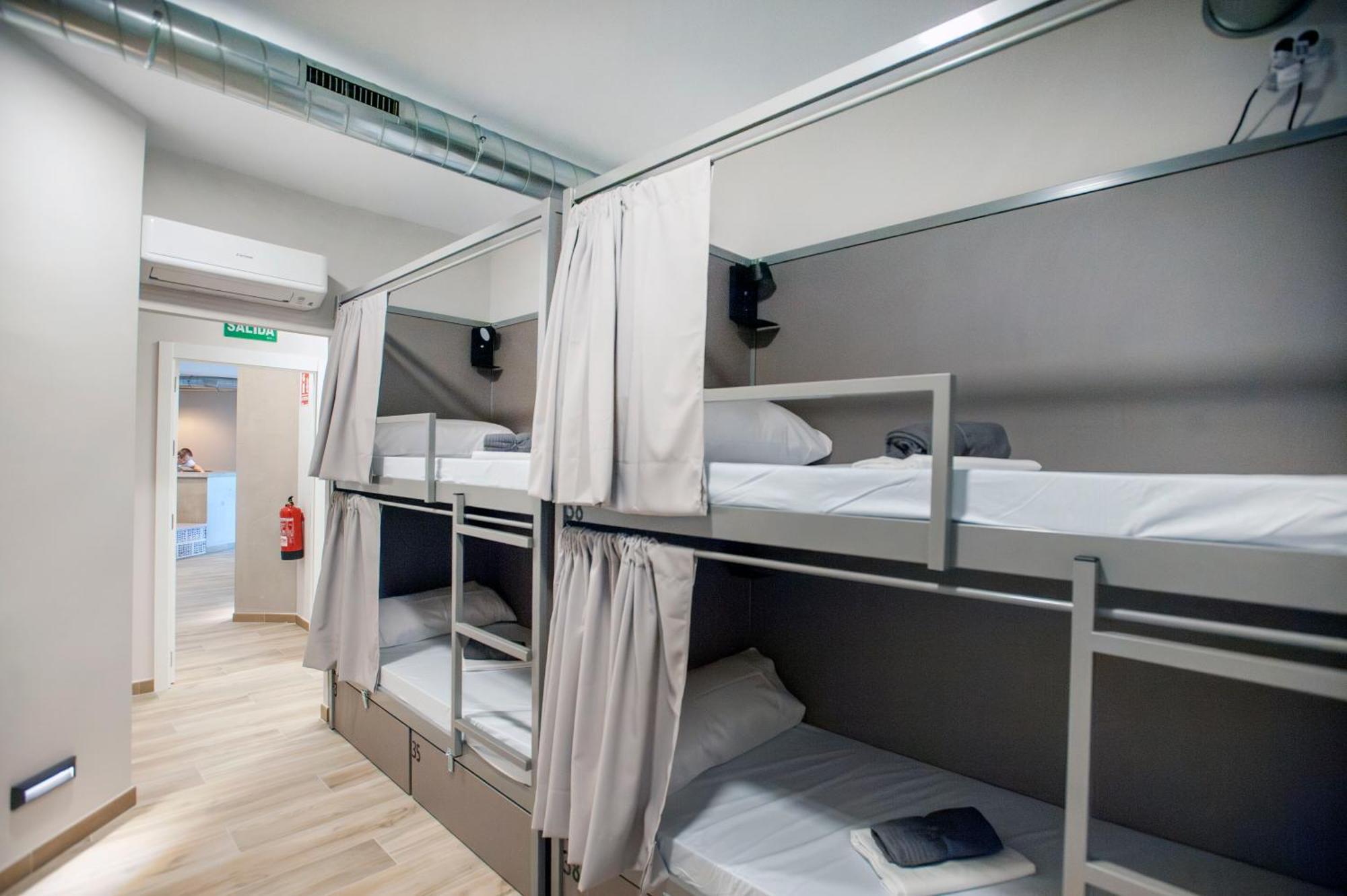 Dos Estaciones - Free Towels, Coffee & Tea, Remote Check-in *