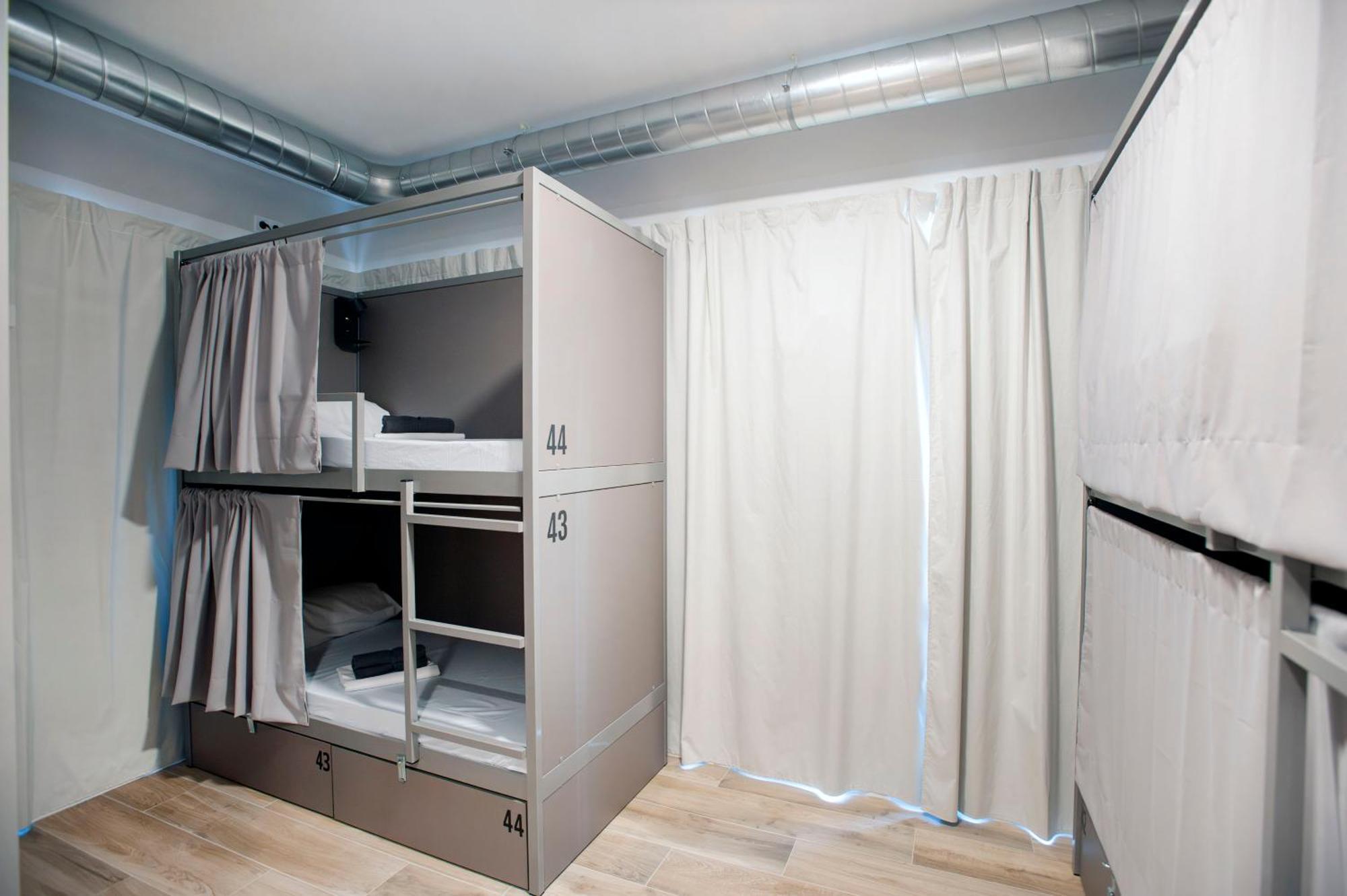 Hostal Dos Estaciones - Free Towels, Coffee & Tea, Remote Check-in *