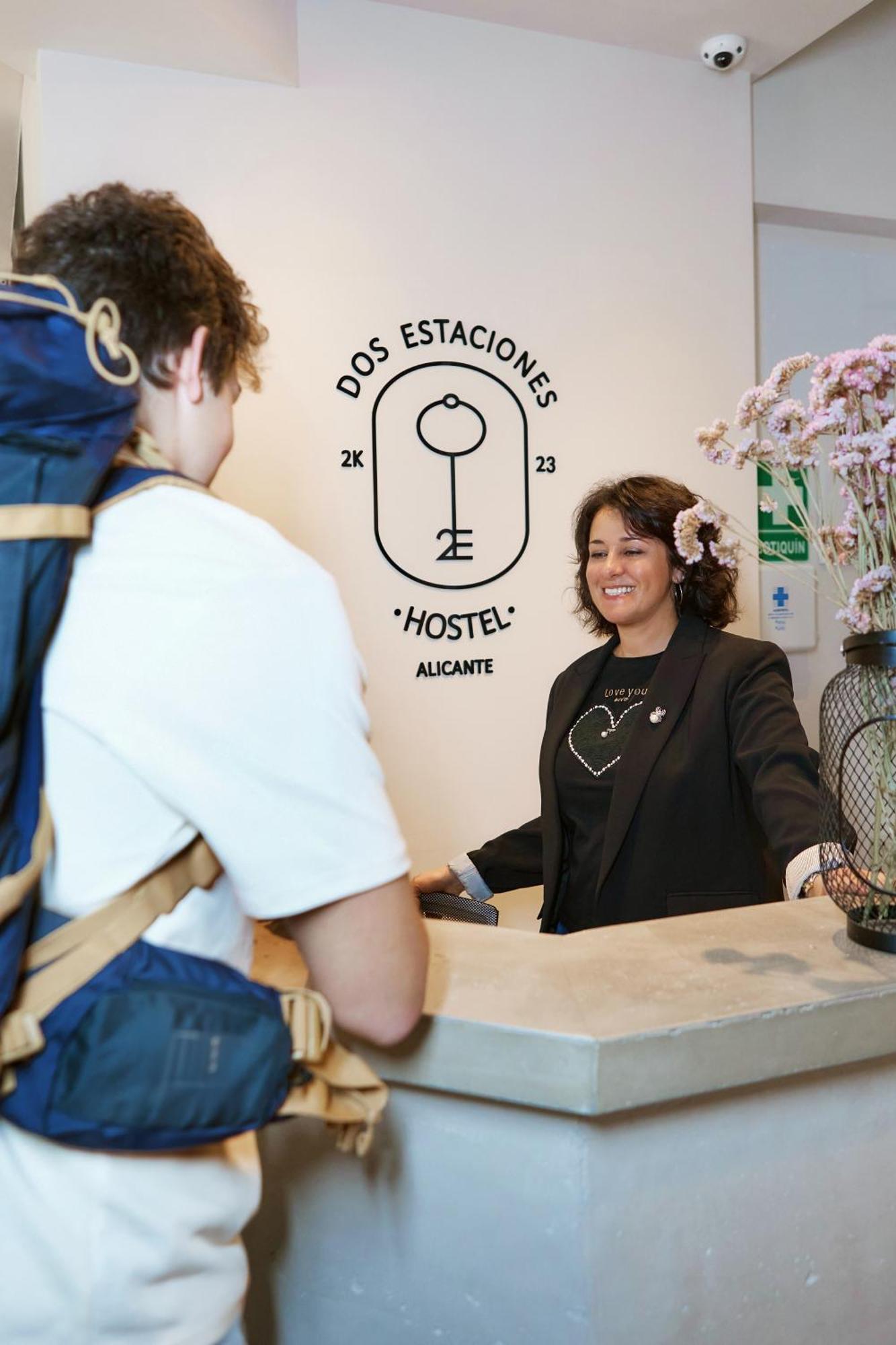 Hostal Dos Estaciones - Free Towels, Coffee & Tea, Remote Check-in