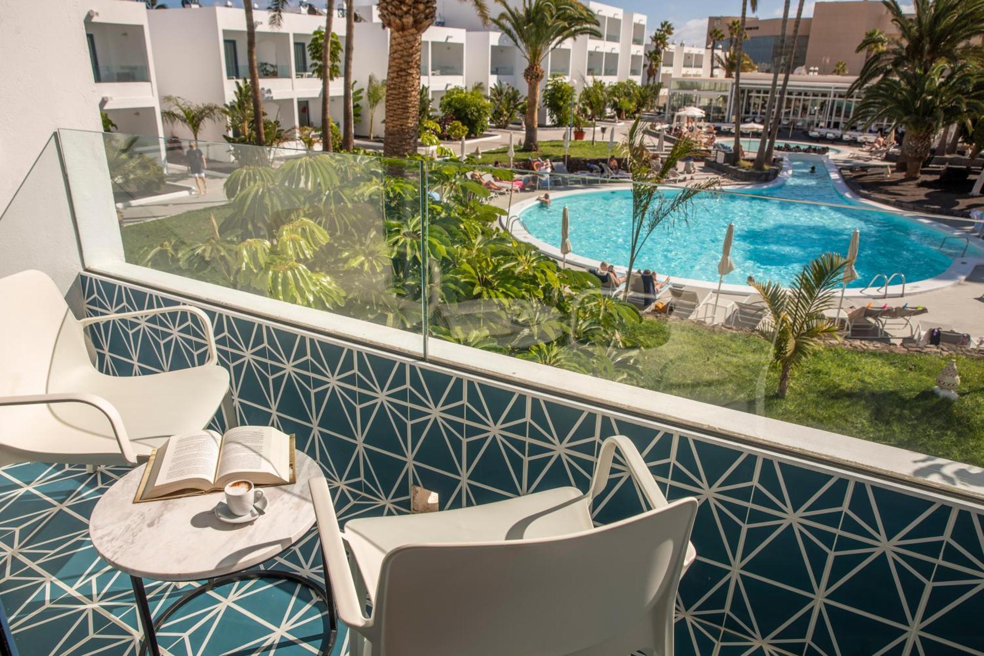 Oasis Lanz Mate Costa Teguise