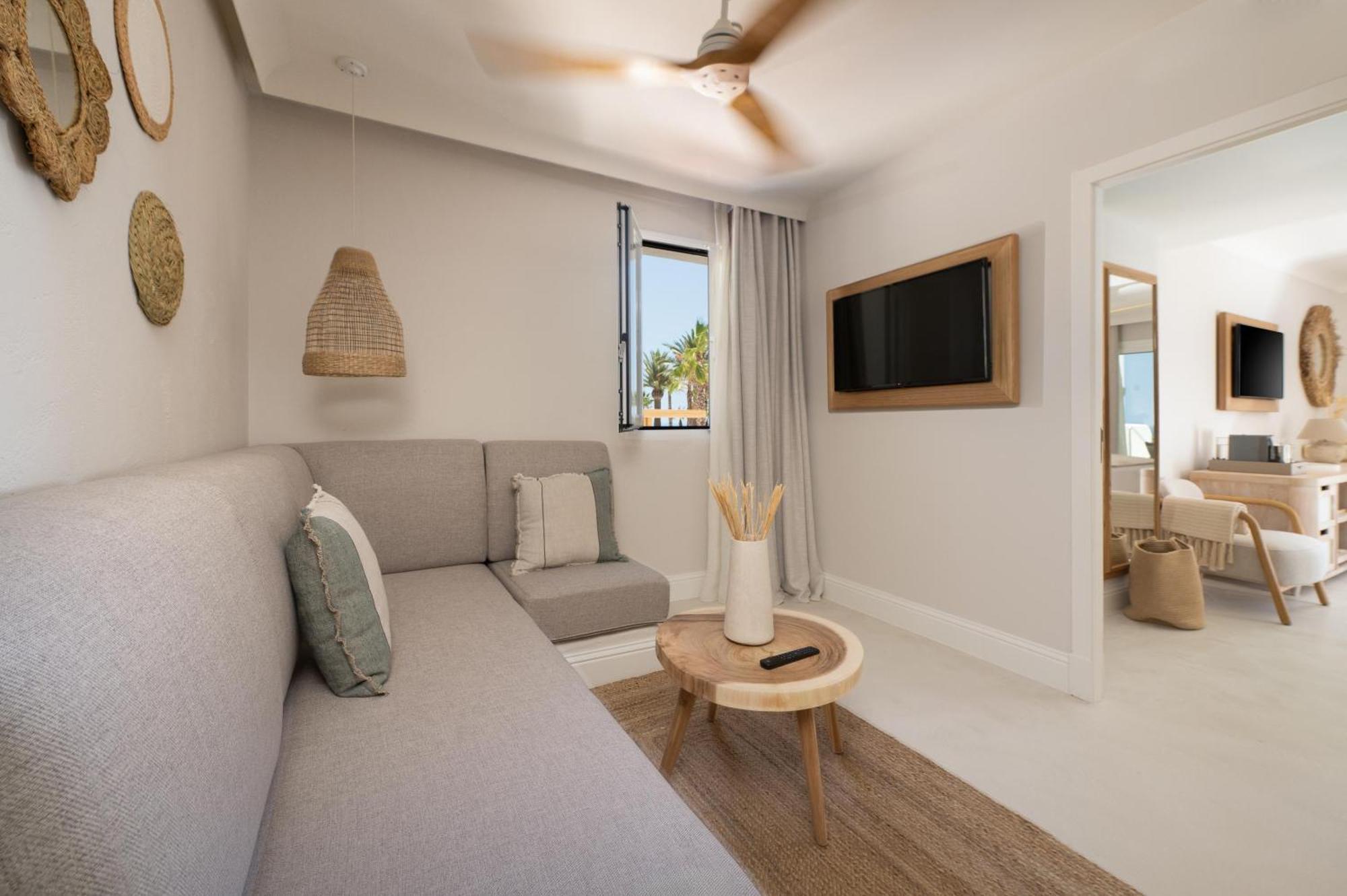 Daia Slow Conil - Adults Only Recommended 5*
