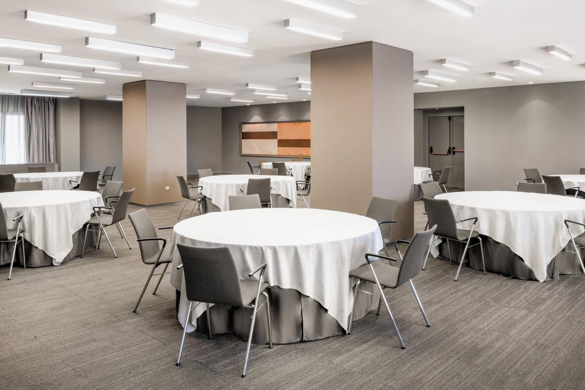 Hotel Ac Iberia Palmas By Marriott 4*