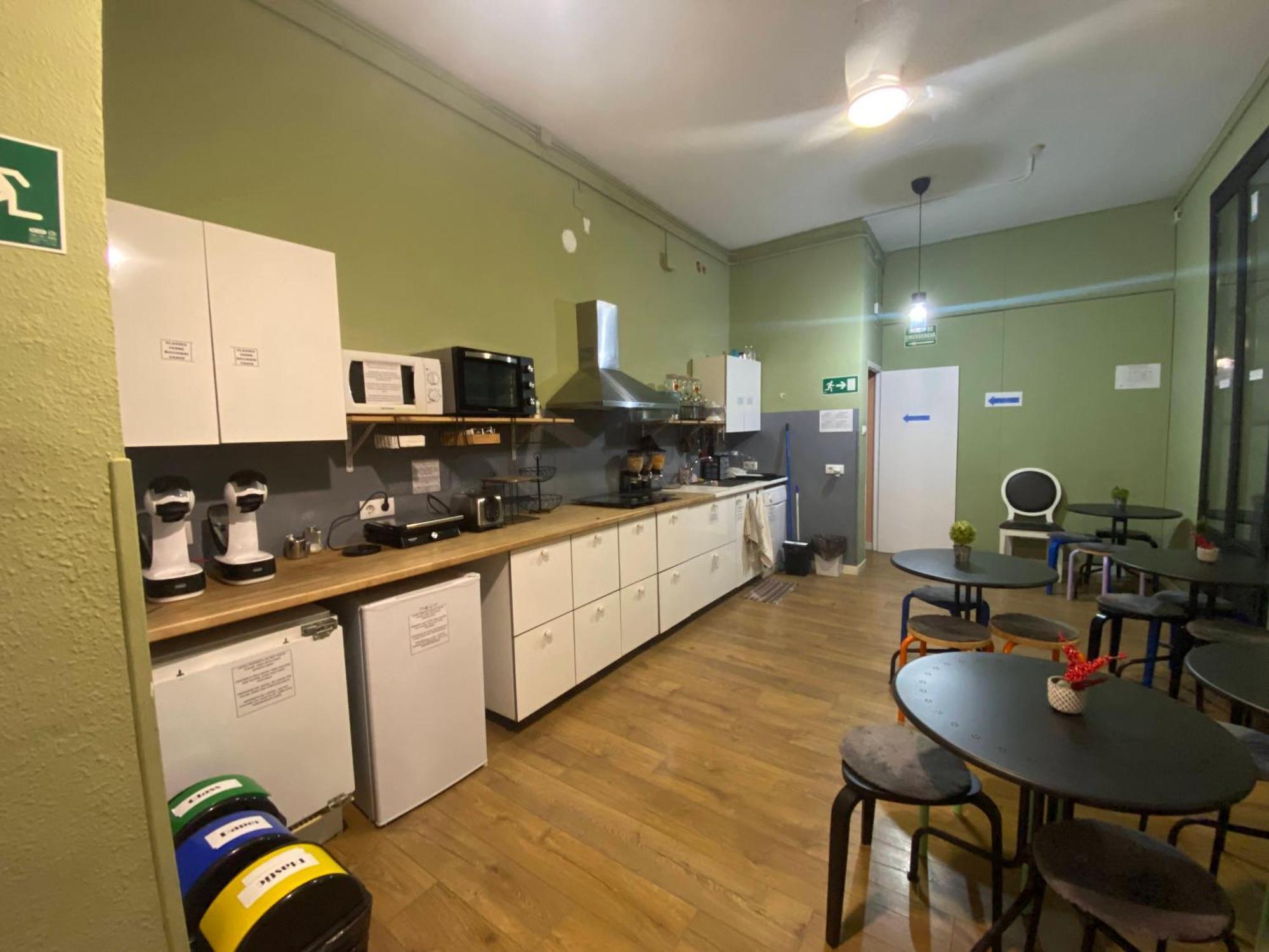 Sant Antoni Hostal, Sustainable Tourism Guest house Barcelona