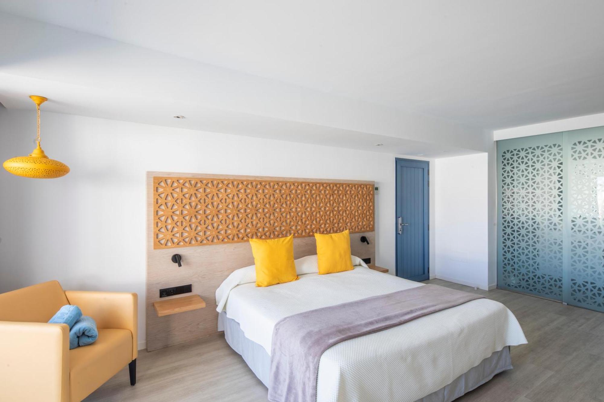 Oasis Lanz Mate Hotel 4*