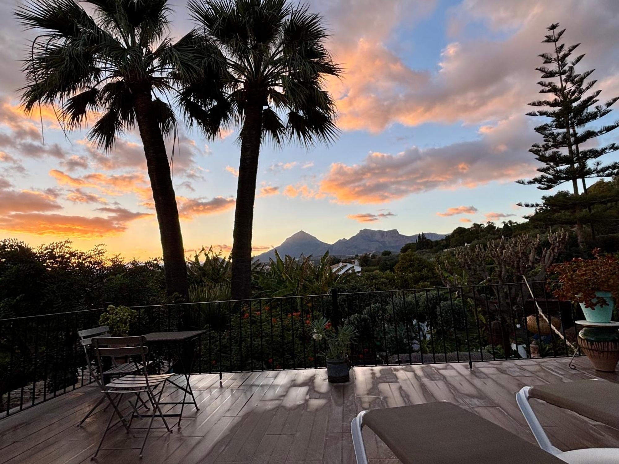Paradise 1917 - Adults Only Altea